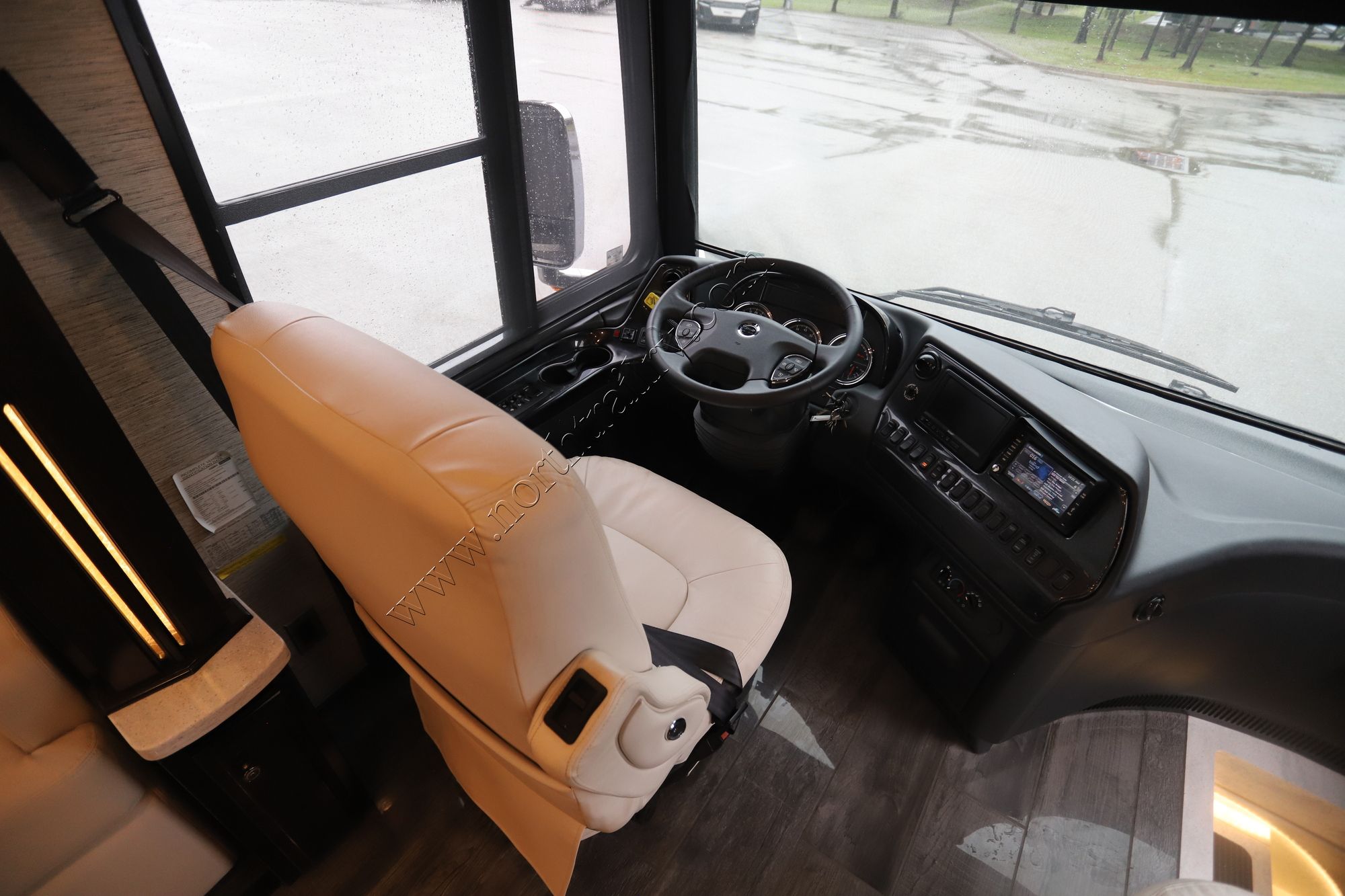 Used 2018 Newmar Dutch Star 4369 Class A  For Sale