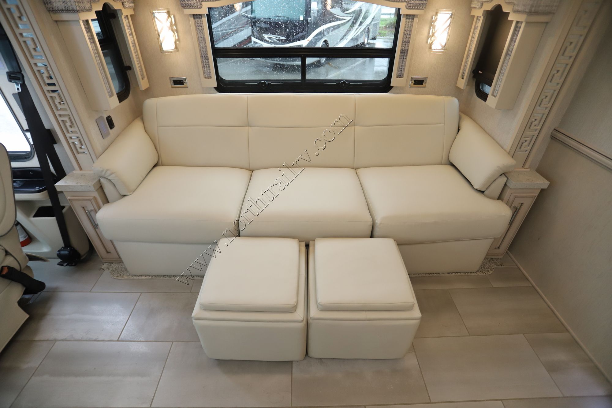 Used 2020 Newmar Ventana 3407 Class A  For Sale