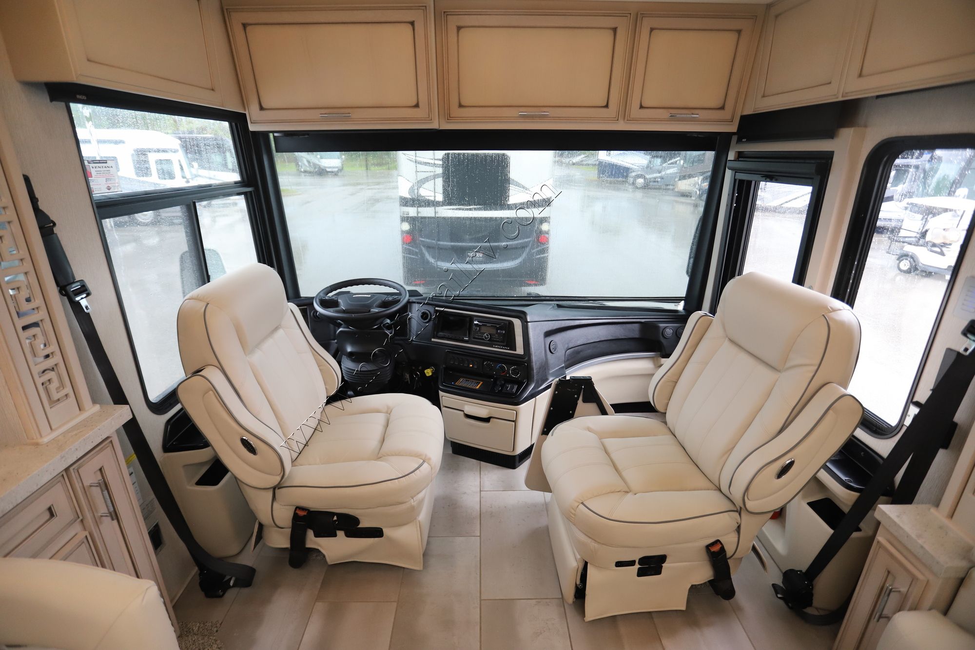 Used 2020 Newmar Ventana 3407 Class A  For Sale