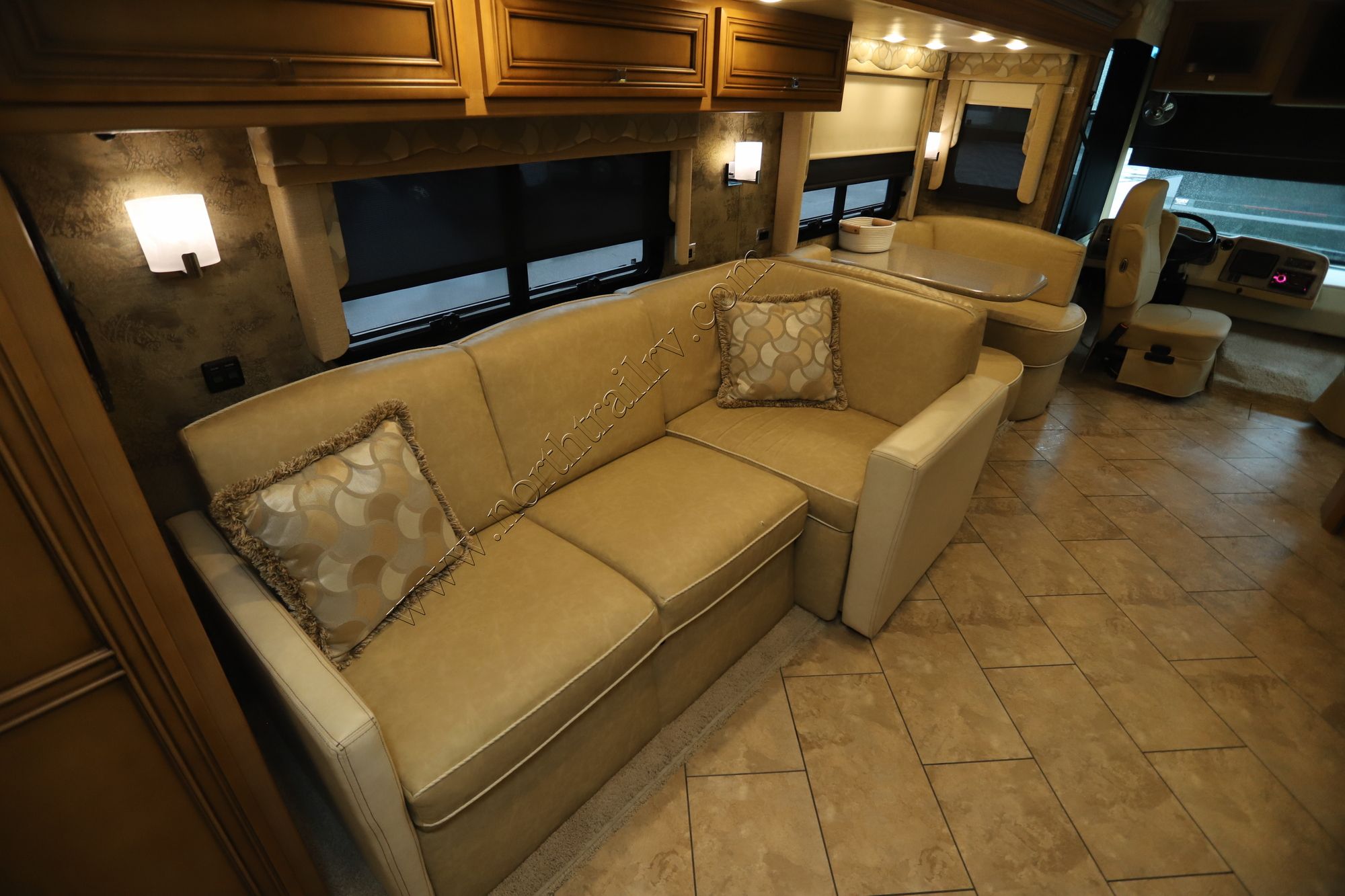 Used 2016 Newmar Bay Star 3401 Class A  For Sale