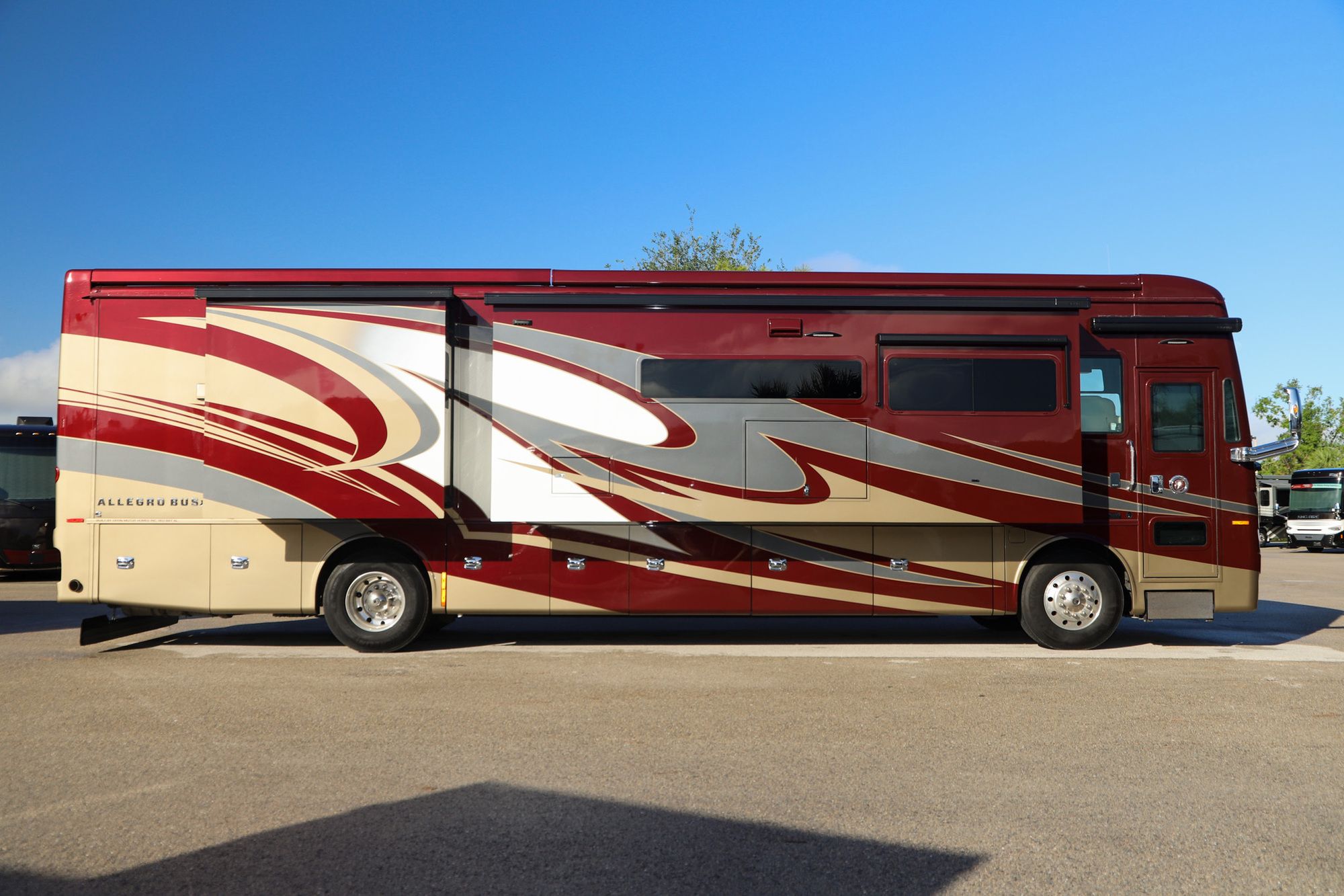 Used 2020 Tiffin Motor Homes Allegro Bus 40AP Class A  For Sale