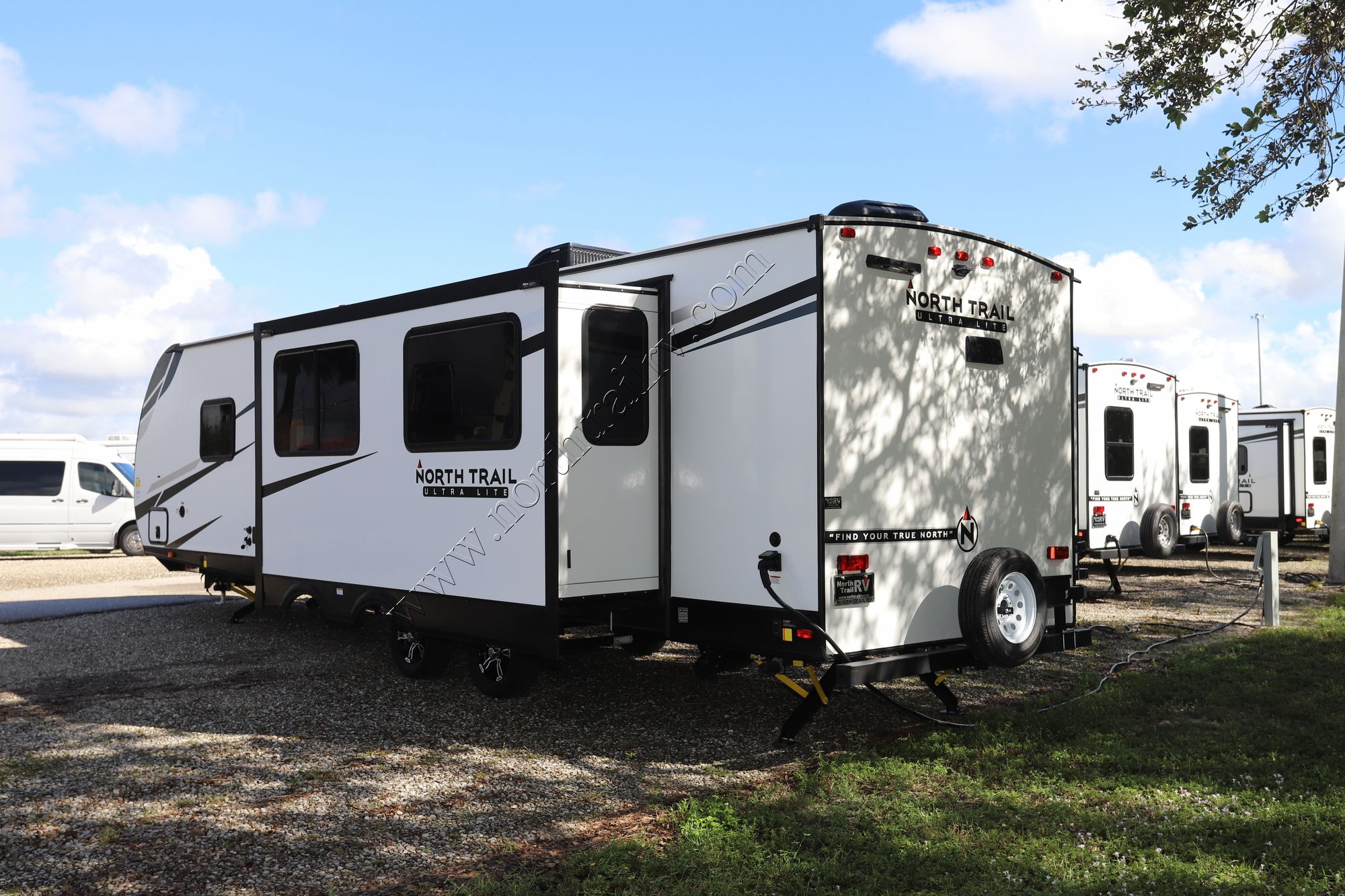 New 2023 Heartland Rv North Trail 28RKDS Travel Trailer  For Sale