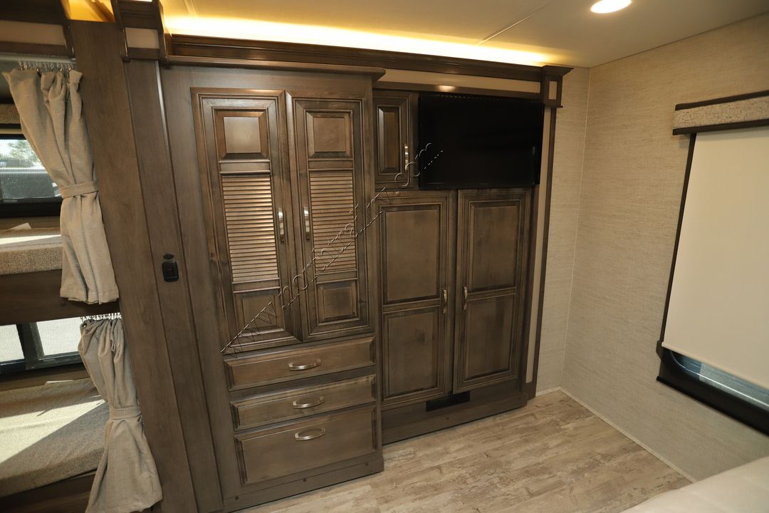 2023 Jayco Seneca 37L 15188