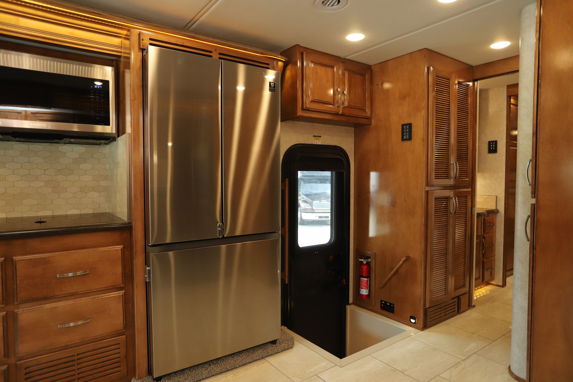 Used 2022 Renegade Rv Verona Le 38LDG Super C  For Sale