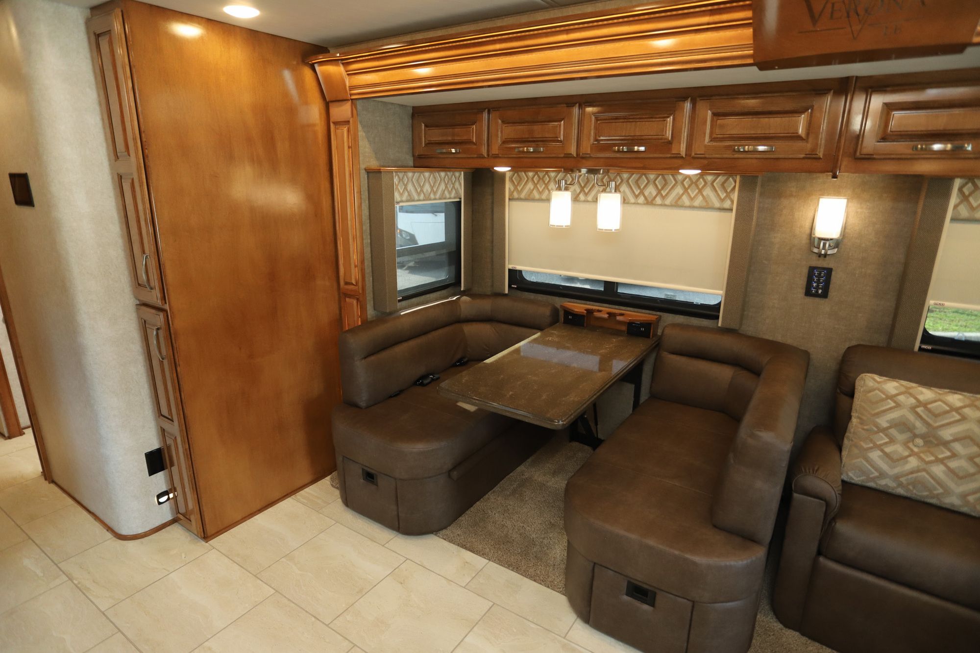 Used 2022 Renegade Rv Verona Le 38LDG Super C  For Sale