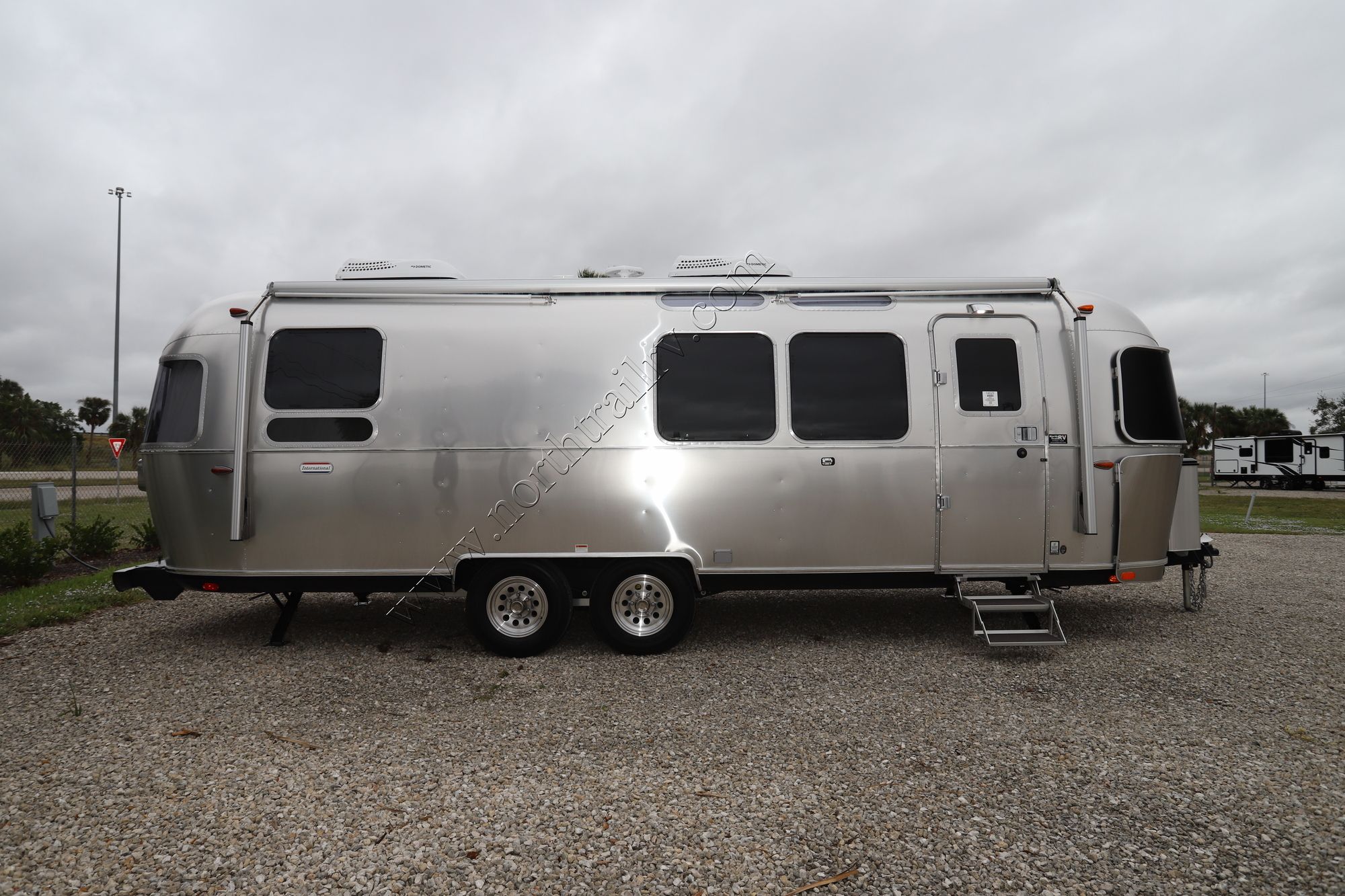 New 2023 Airstream International 28RB Travel Trailer  For Sale