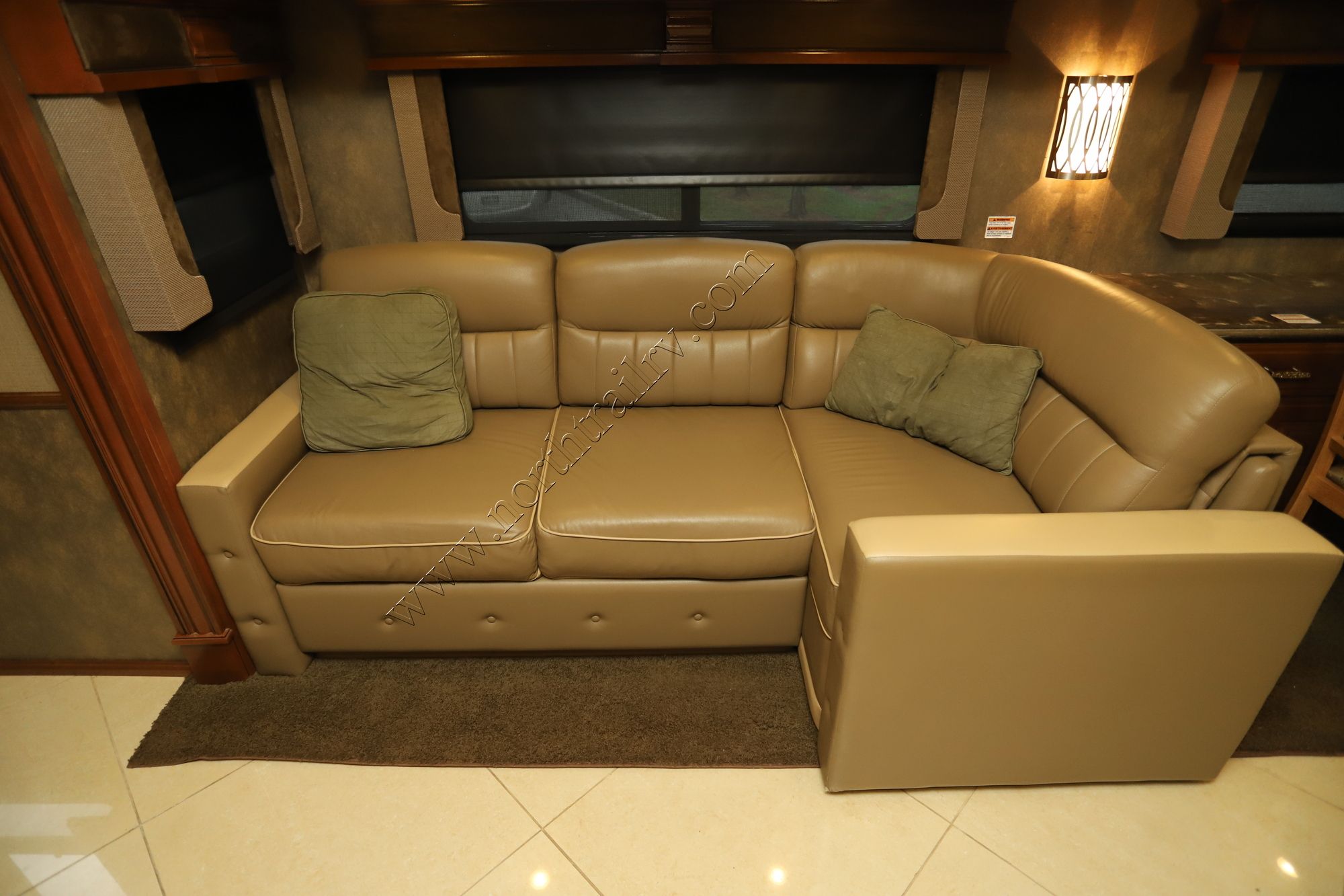 Used 2014 Fleetwood Discovery 40X Class A  For Sale