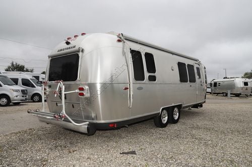 2016 Airstream Flying Cloud 28RB Travel Trailer