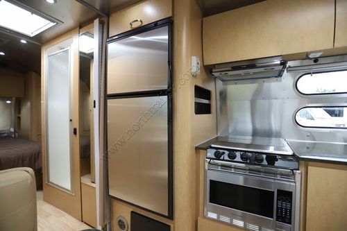 2016 Airstream Flying Cloud 28RB Travel Trailer