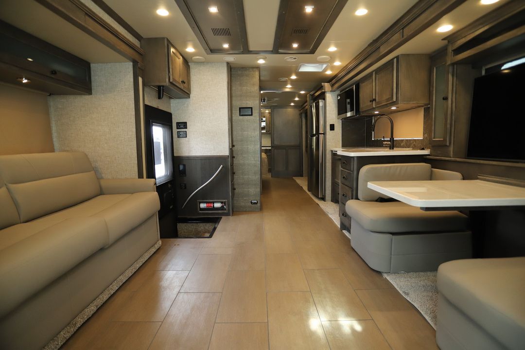 2023 Tiffin Motor Homes Allegro Bay 38BB 15163
