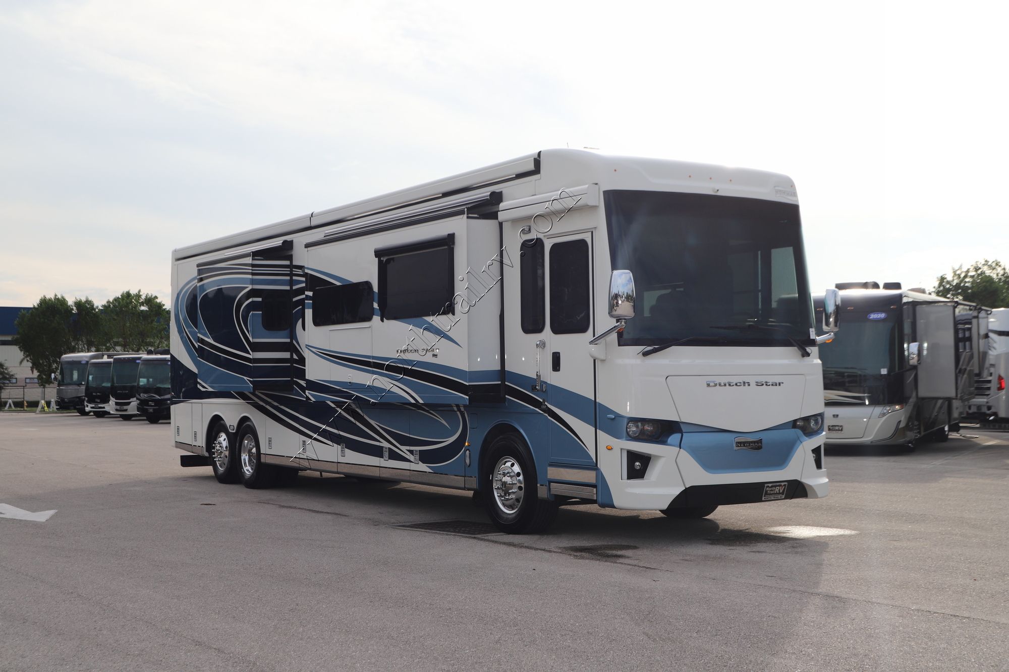 Used 2022 Newmar Dutch Star 4369 Class A  For Sale