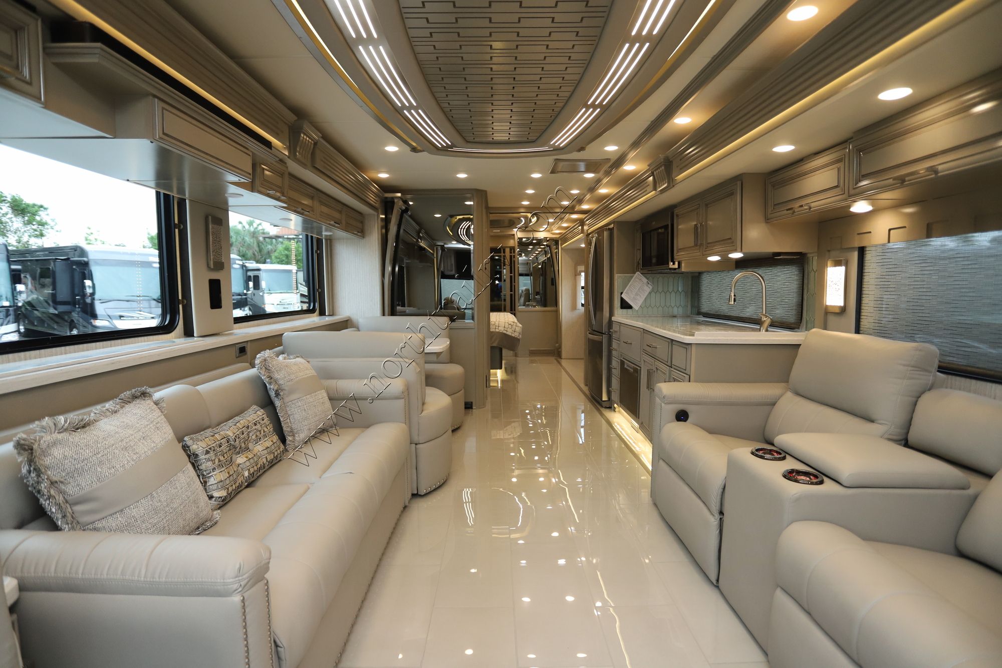 New 2023 Newmar London Aire 4521 Class A  For Sale