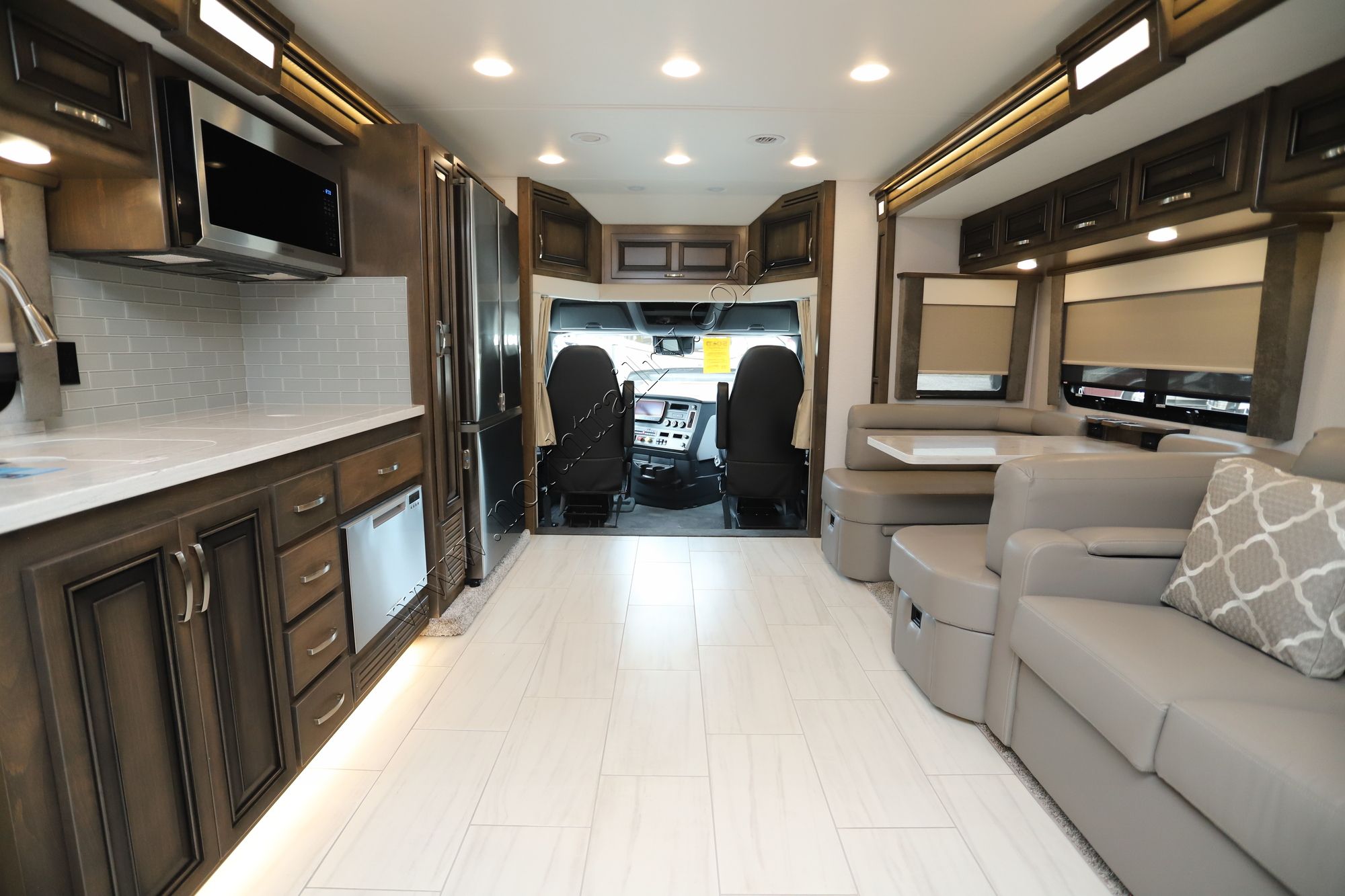 New 2023 Renegade Rv Explorer 40ERB Super C  For Sale