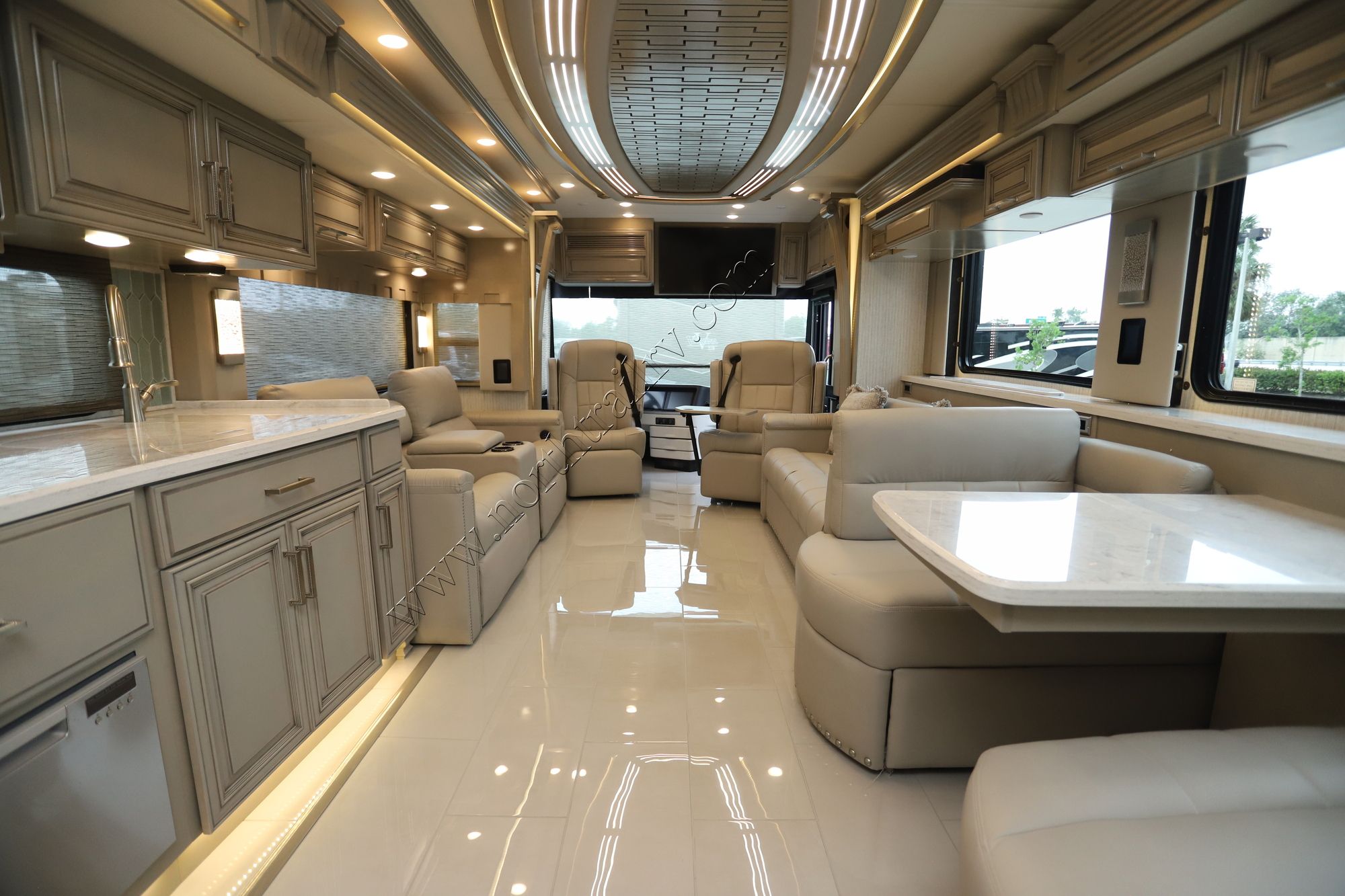 New 2023 Newmar London Aire 4521 Class A  For Sale