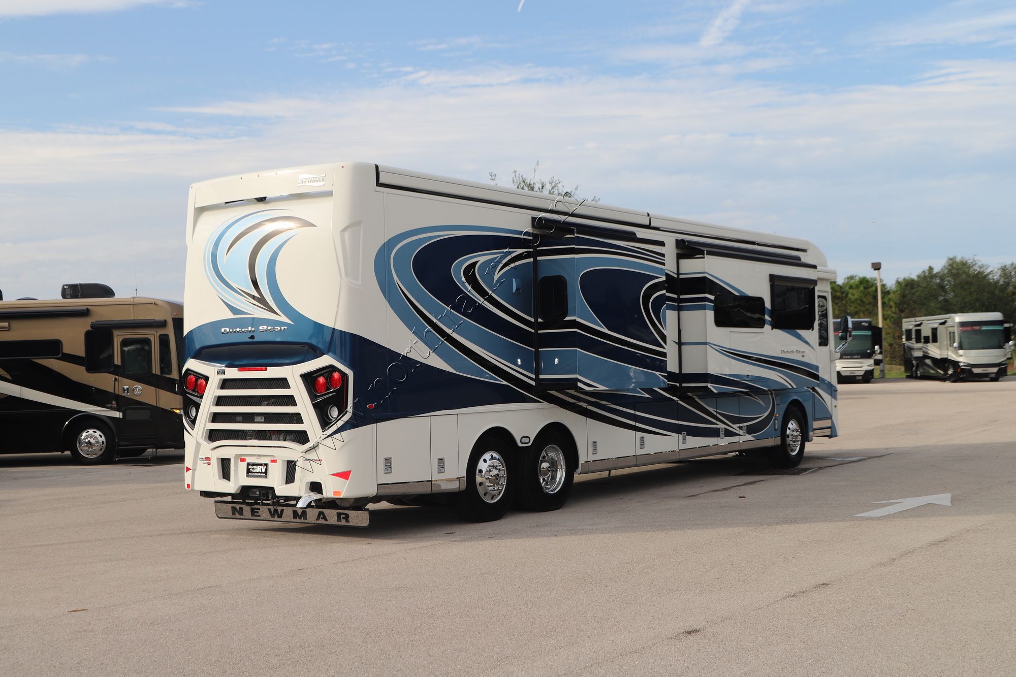 Used 2022 Newmar Dutch Star 4369 Class A  For Sale