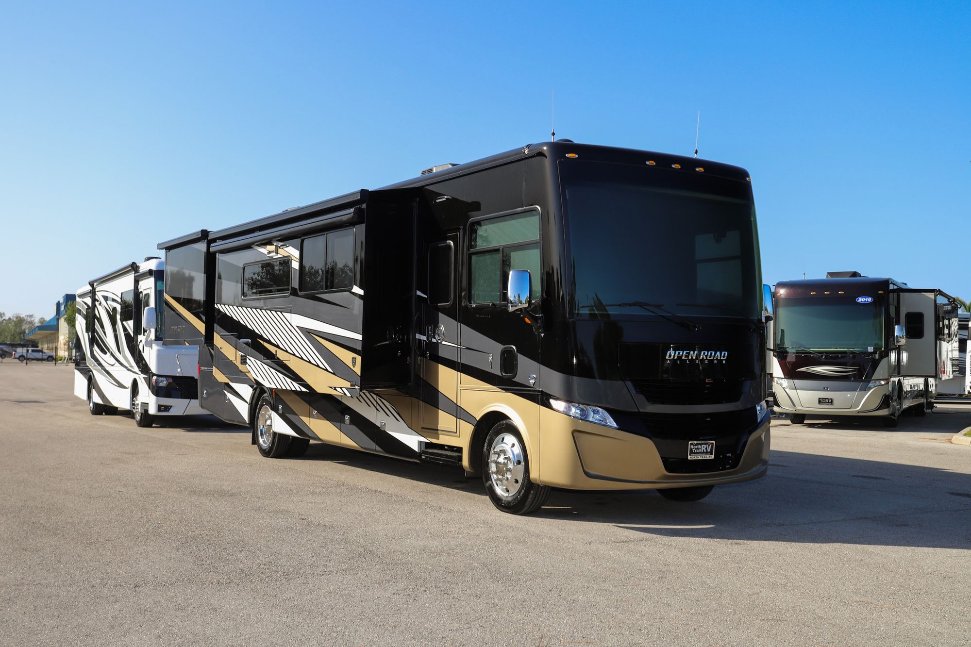 New 2023 Tiffin Motor Homes Allegro 34PA Class A  For Sale