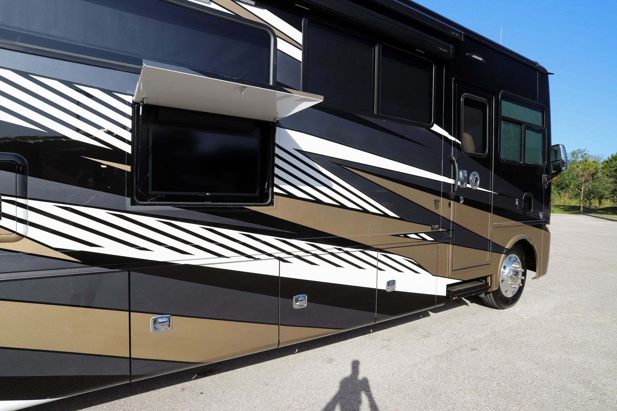 New 2023 Tiffin Motor Homes Allegro 34PA Class A  For Sale