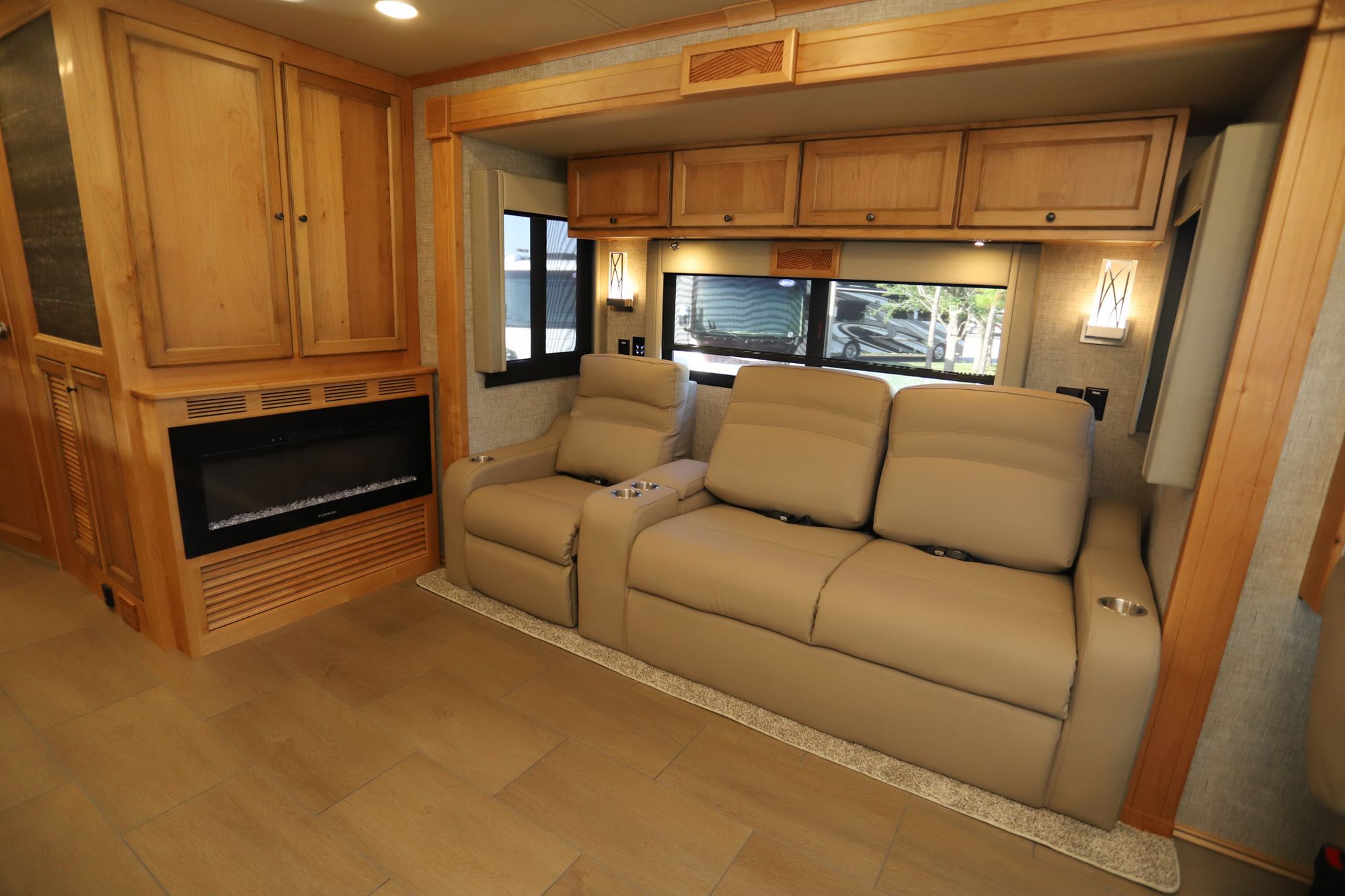 New 2023 Tiffin Motor Homes Allegro 34PA Class A  For Sale