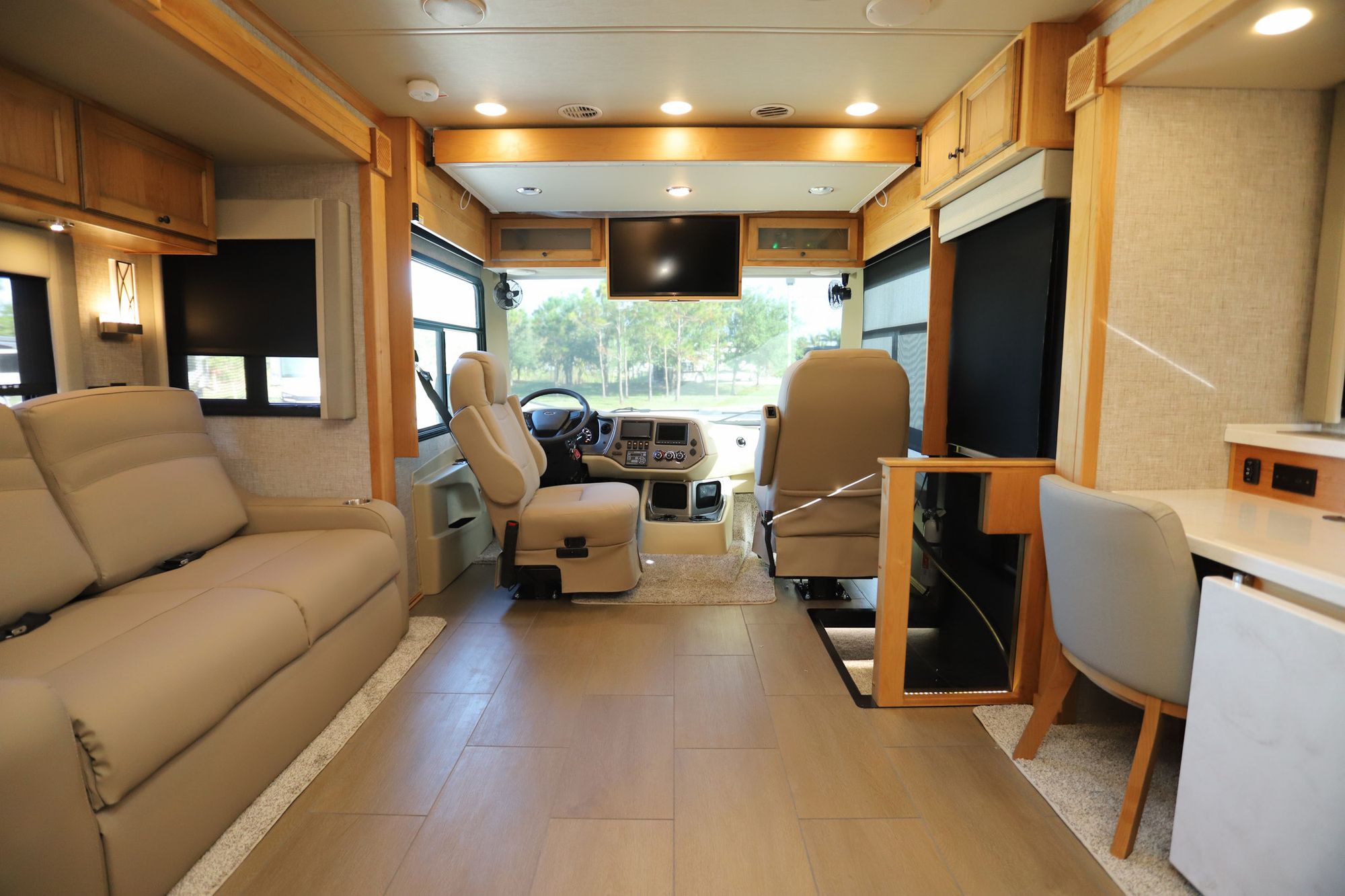 New 2023 Tiffin Motor Homes Allegro 34PA Class A  For Sale