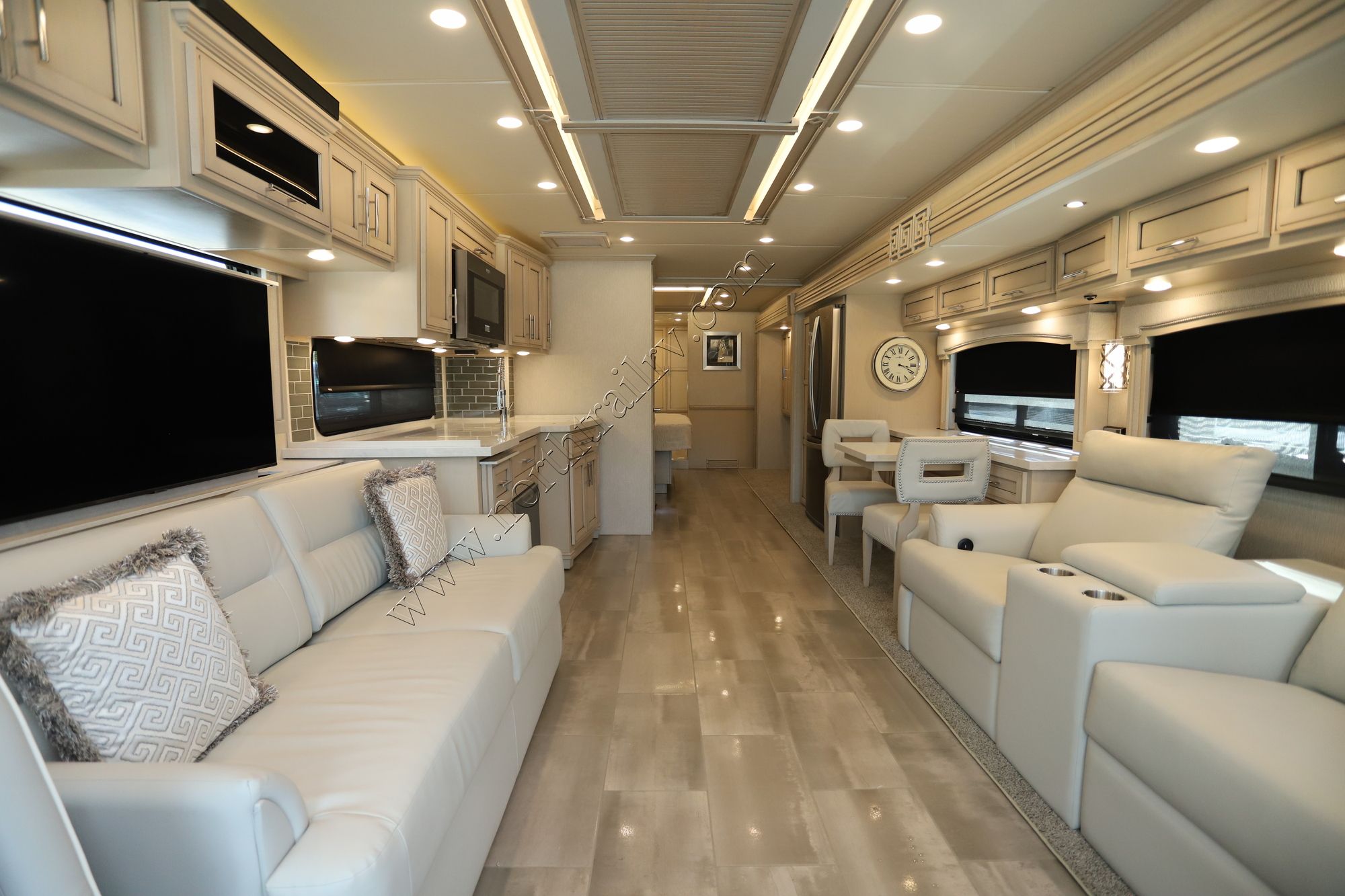 Used 2022 Newmar Ventana 4369 Class A  For Sale