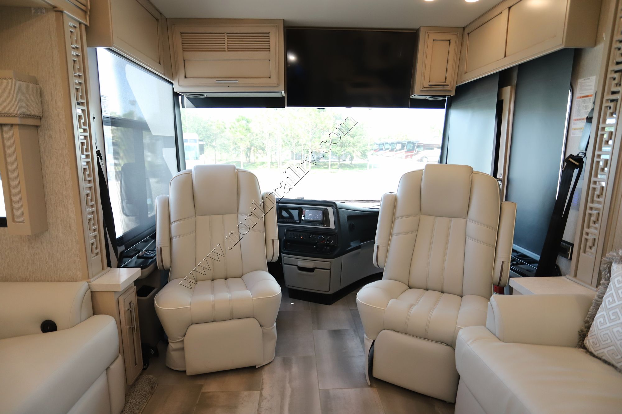 Used 2022 Newmar Ventana 4369 Class A  For Sale