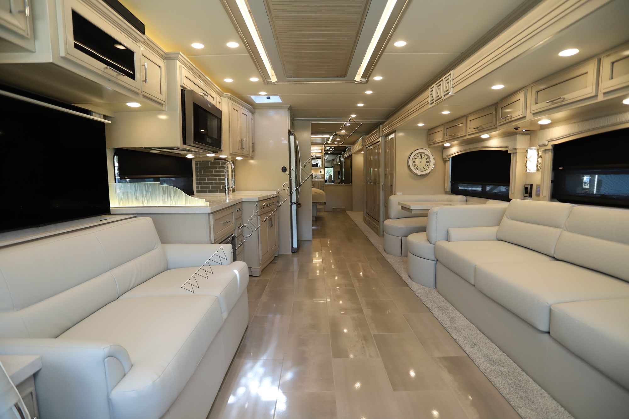 New 2023 Newmar Ventana 4326 Class A  For Sale