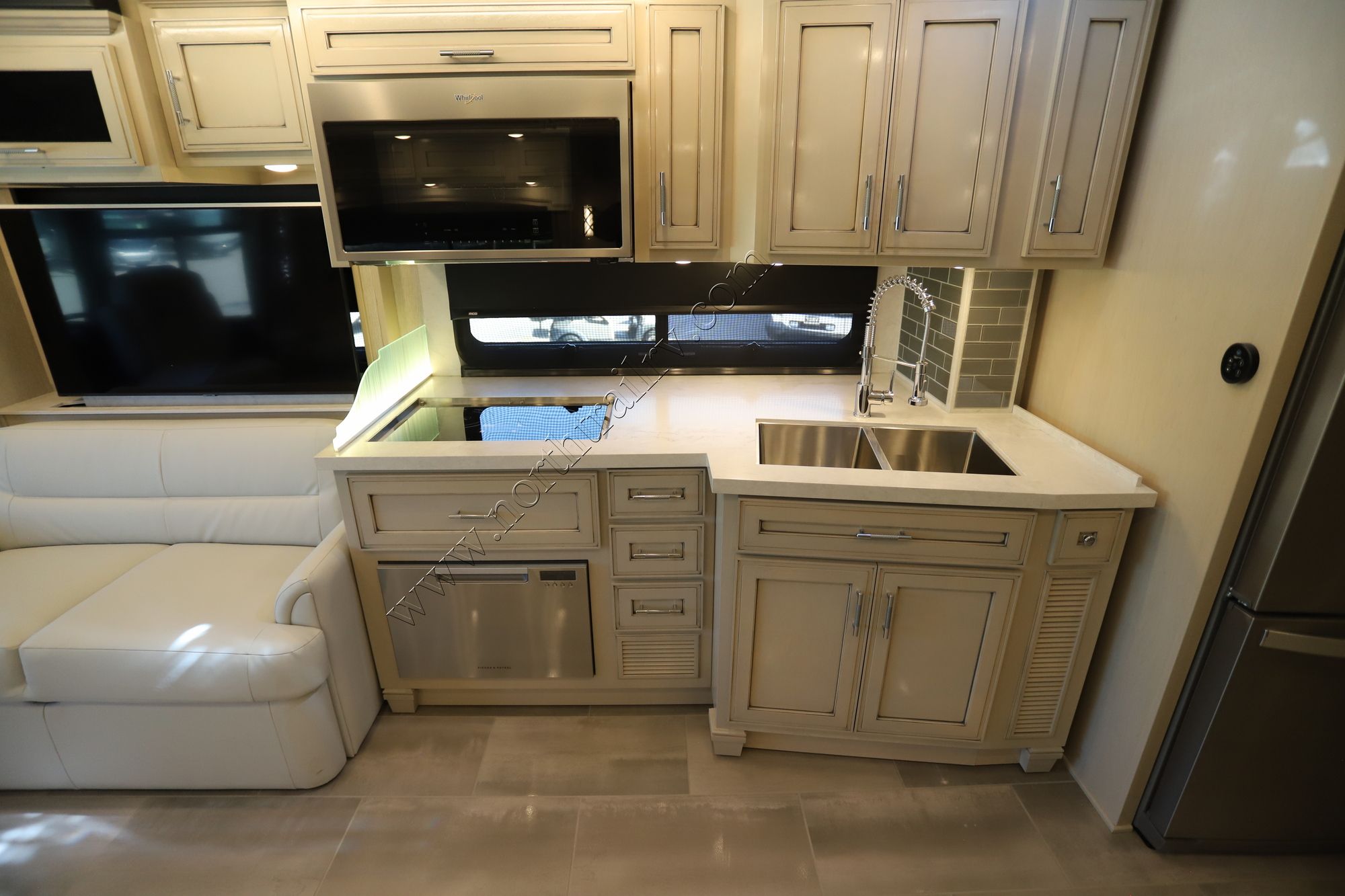 New 2023 Newmar Ventana 4326 Class A  For Sale