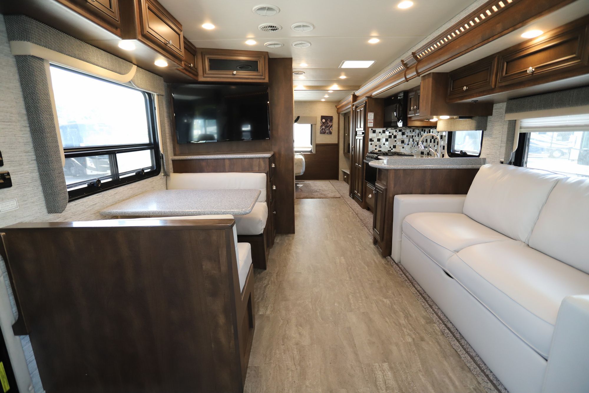 Used 2019 Newmar Bay Star Sport 3014 Class A  For Sale