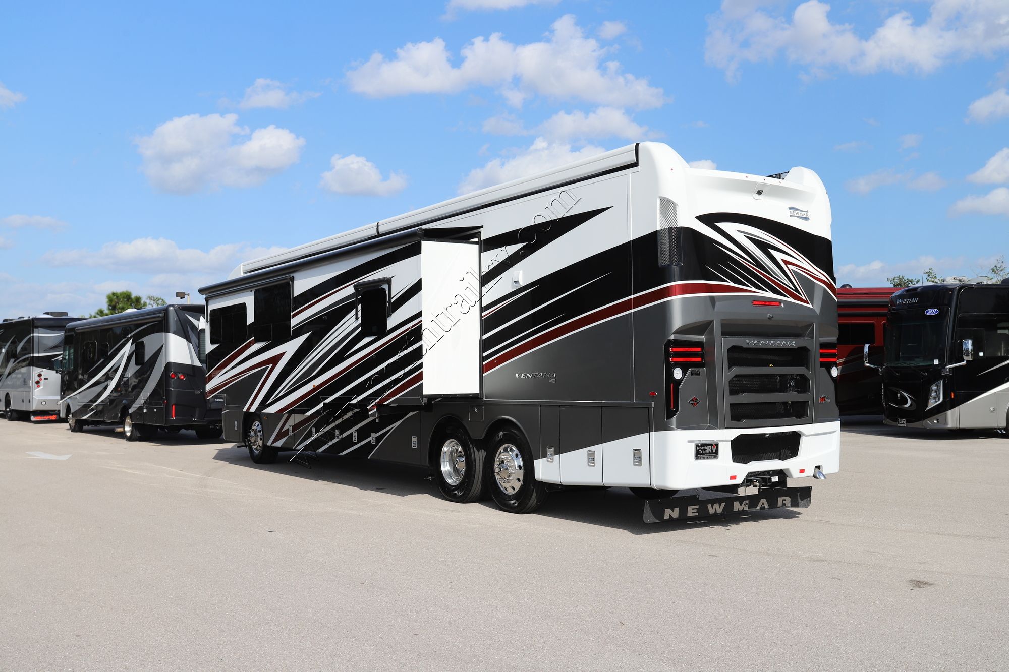 New 2023 Newmar Ventana 4369 Class A  For Sale