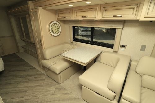 2023 Newmar Bay Star Sport 2920