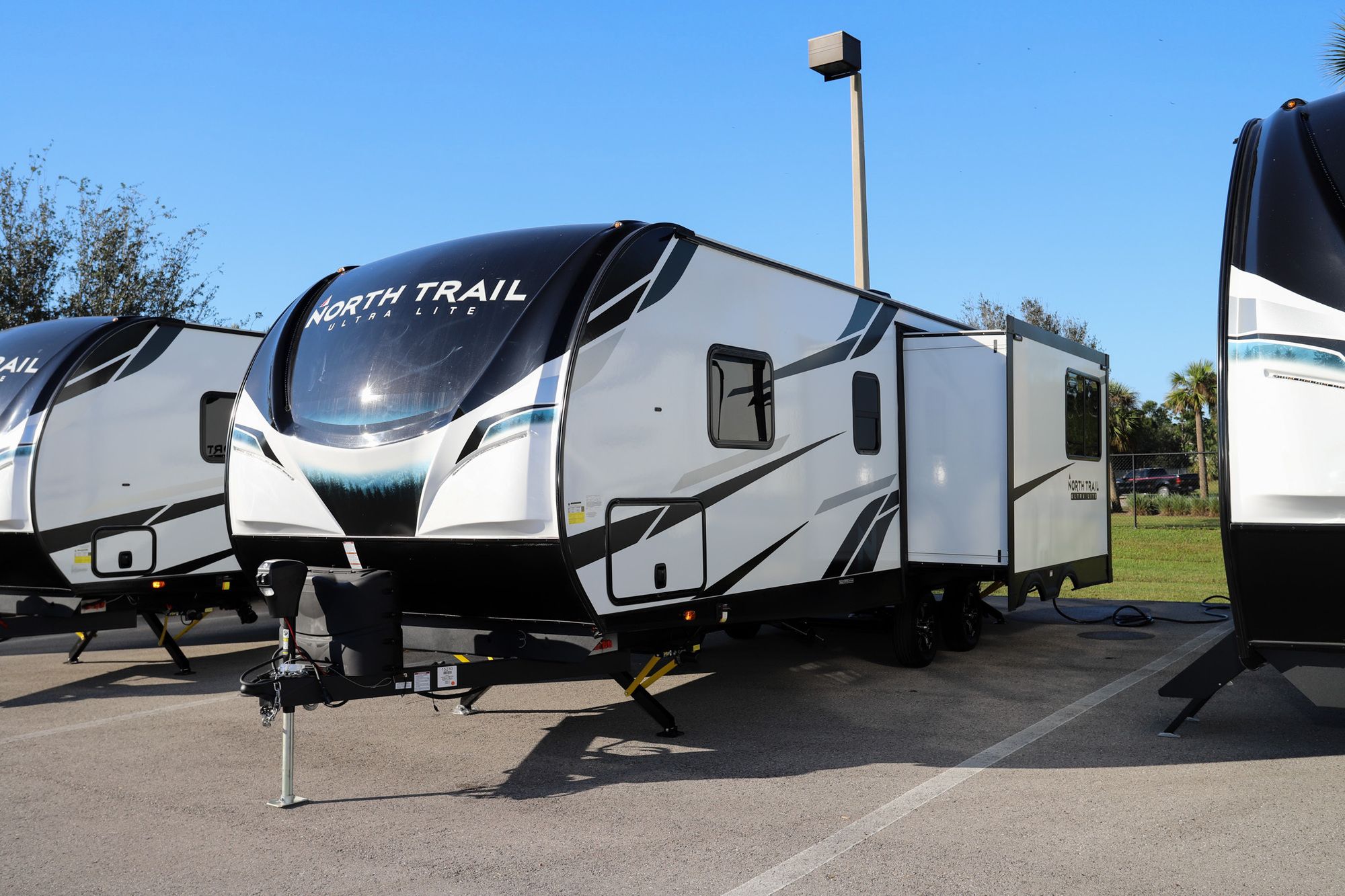 New 2023 Heartland Rv North Trail 26RLX Travel Trailer  For Sale