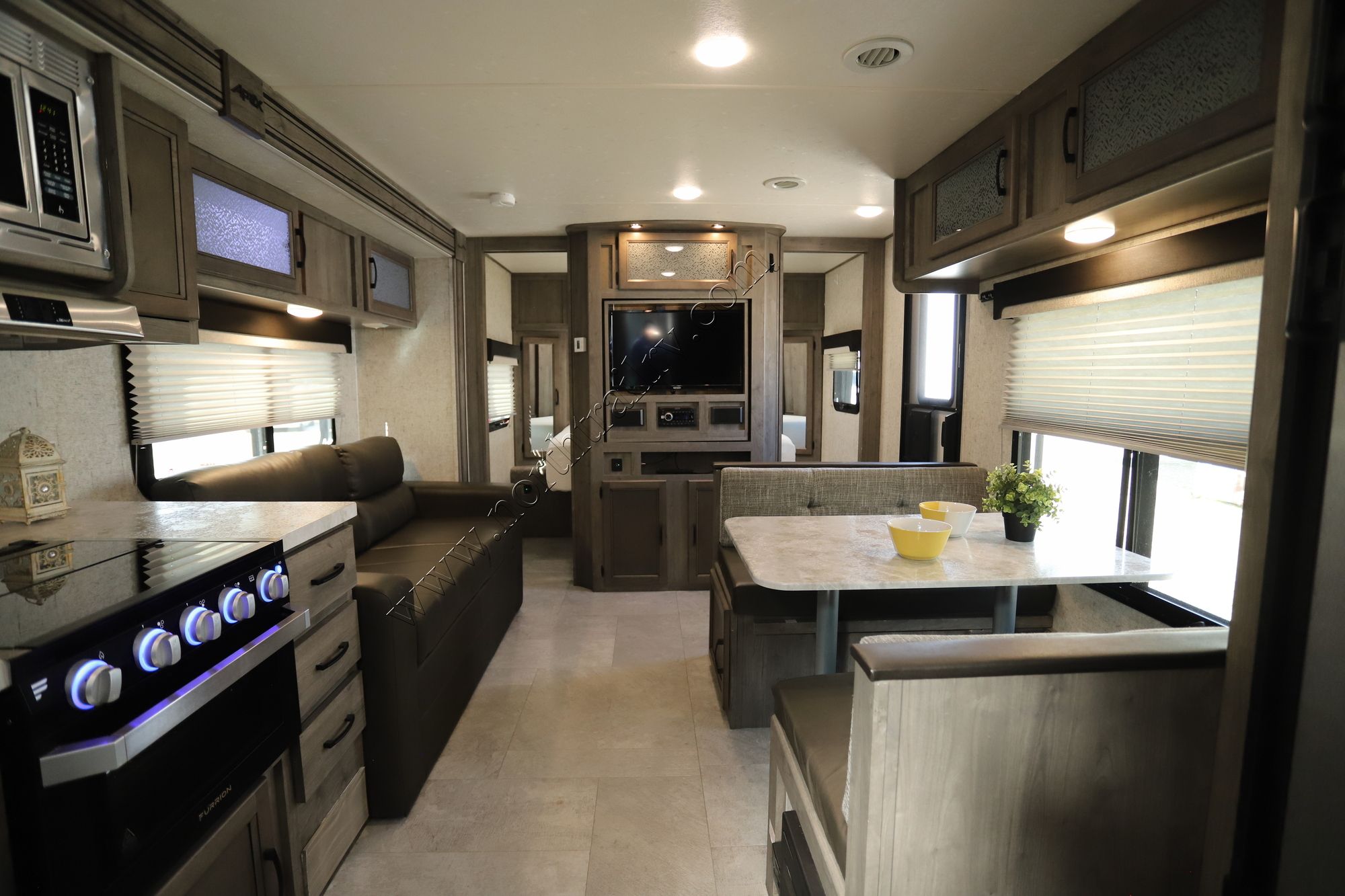 Used 2019 Coachmen Apex 249RBS Travel Trailer  For Sale