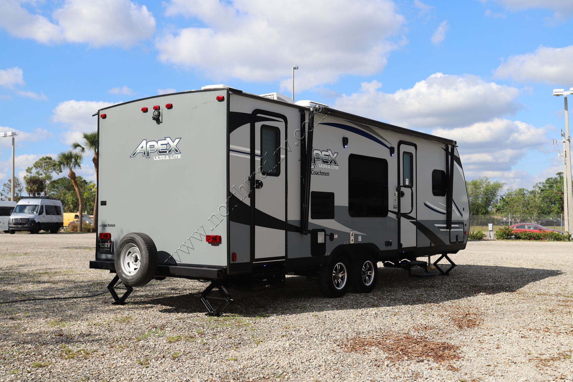 Used 2019 Coachmen Apex 249RBS Travel Trailer  For Sale
