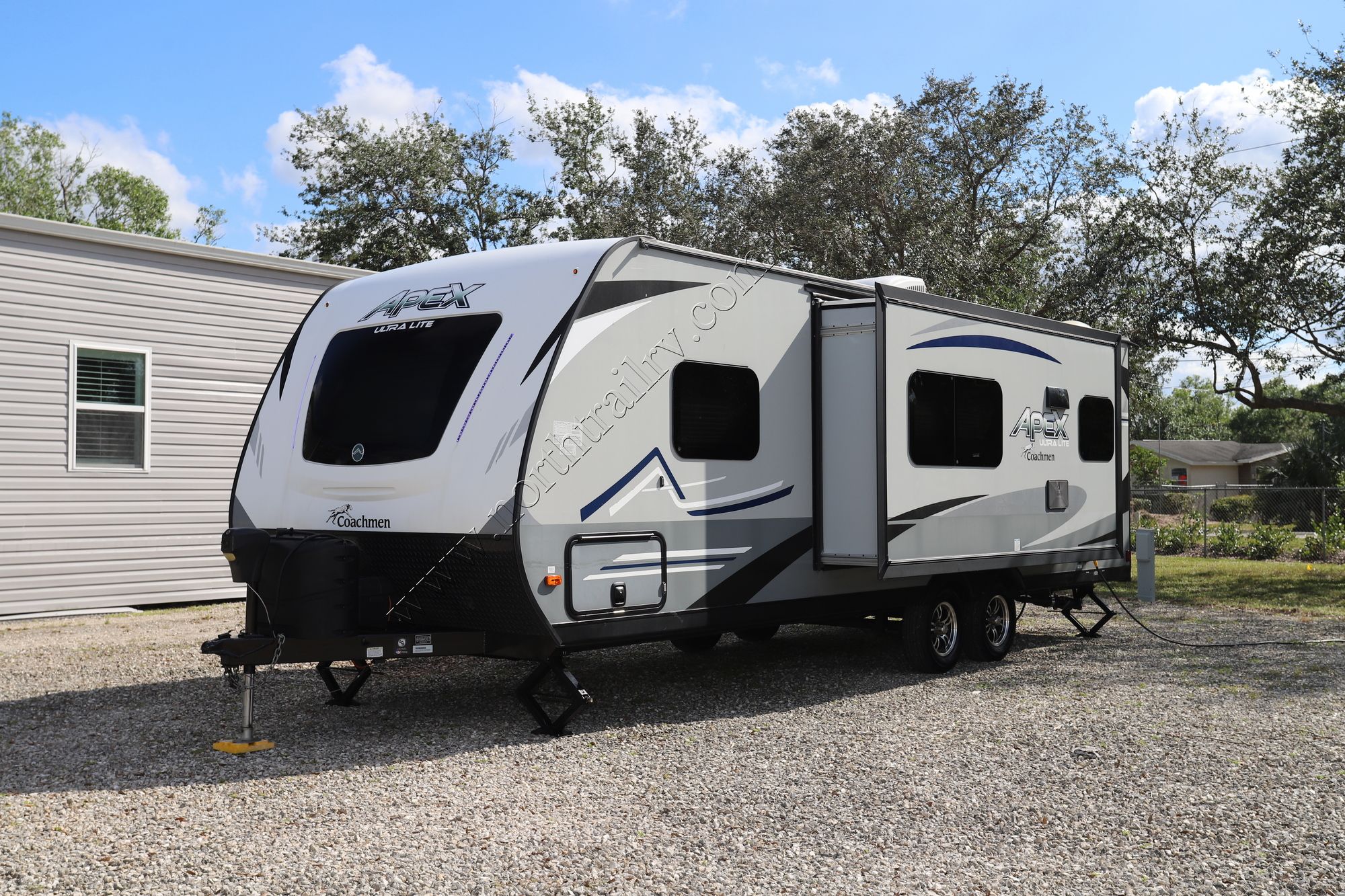 Used 2019 Coachmen Apex 249RBS Travel Trailer  For Sale