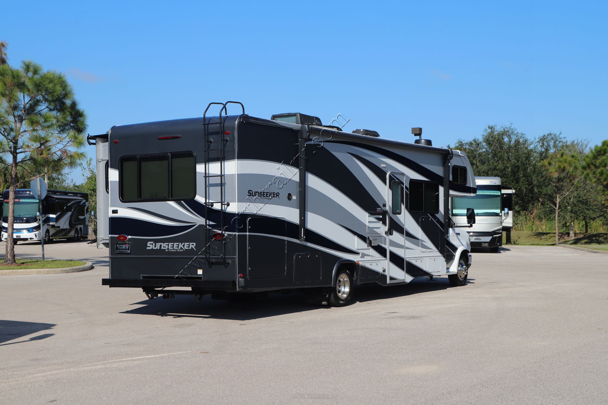 Used 2019 Forest River Sunseeker 3050S Class C  For Sale