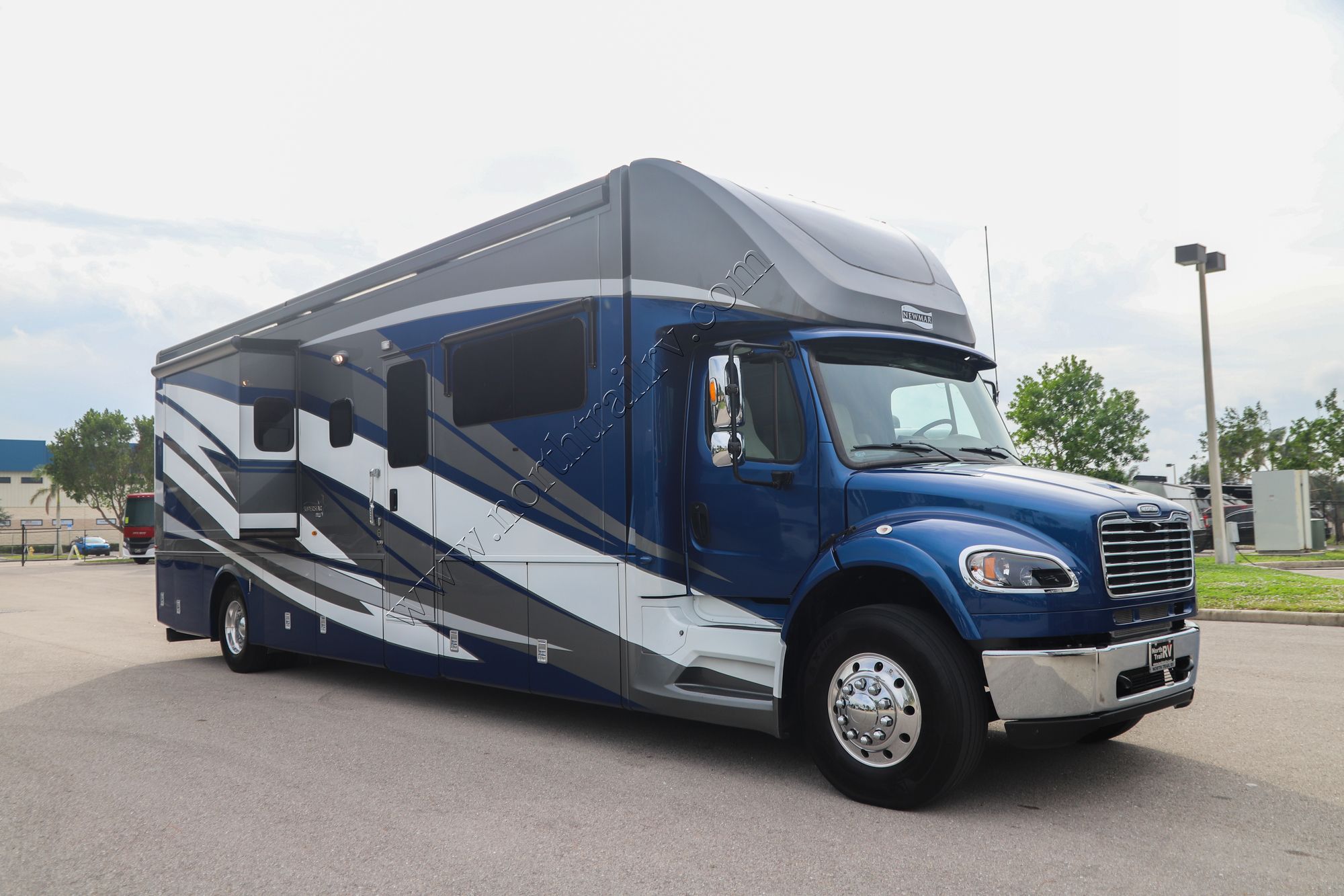 Used 2021 Newmar Super Star 4051 Super C  For Sale