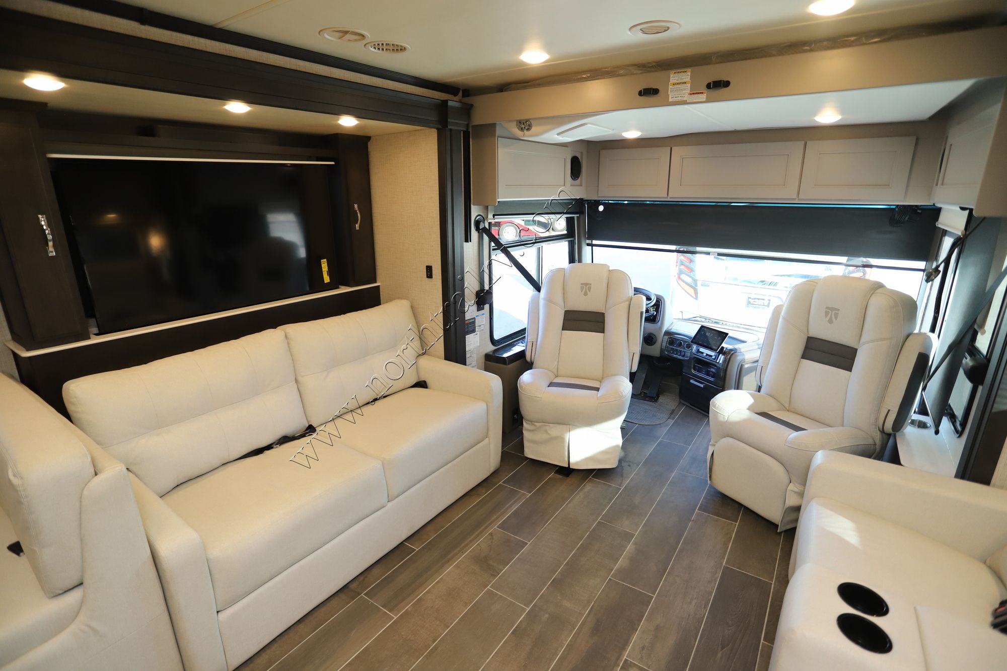 New 2023 Thor Aria 3901 Class A  For Sale