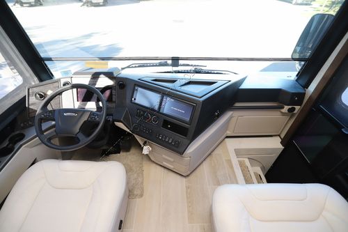 2023 Newmar Dutch Star 4370 Class A