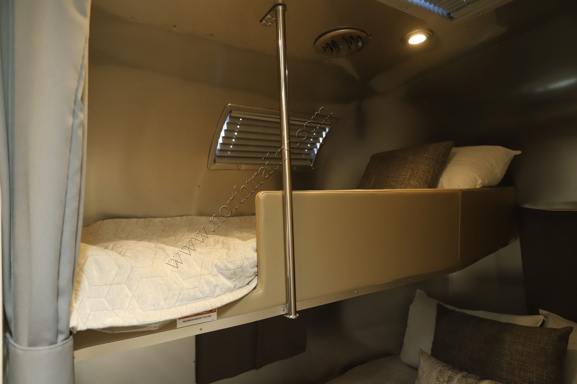 New 2023 Airstream Flying Cloud 30FB Travel Trailer  For Sale