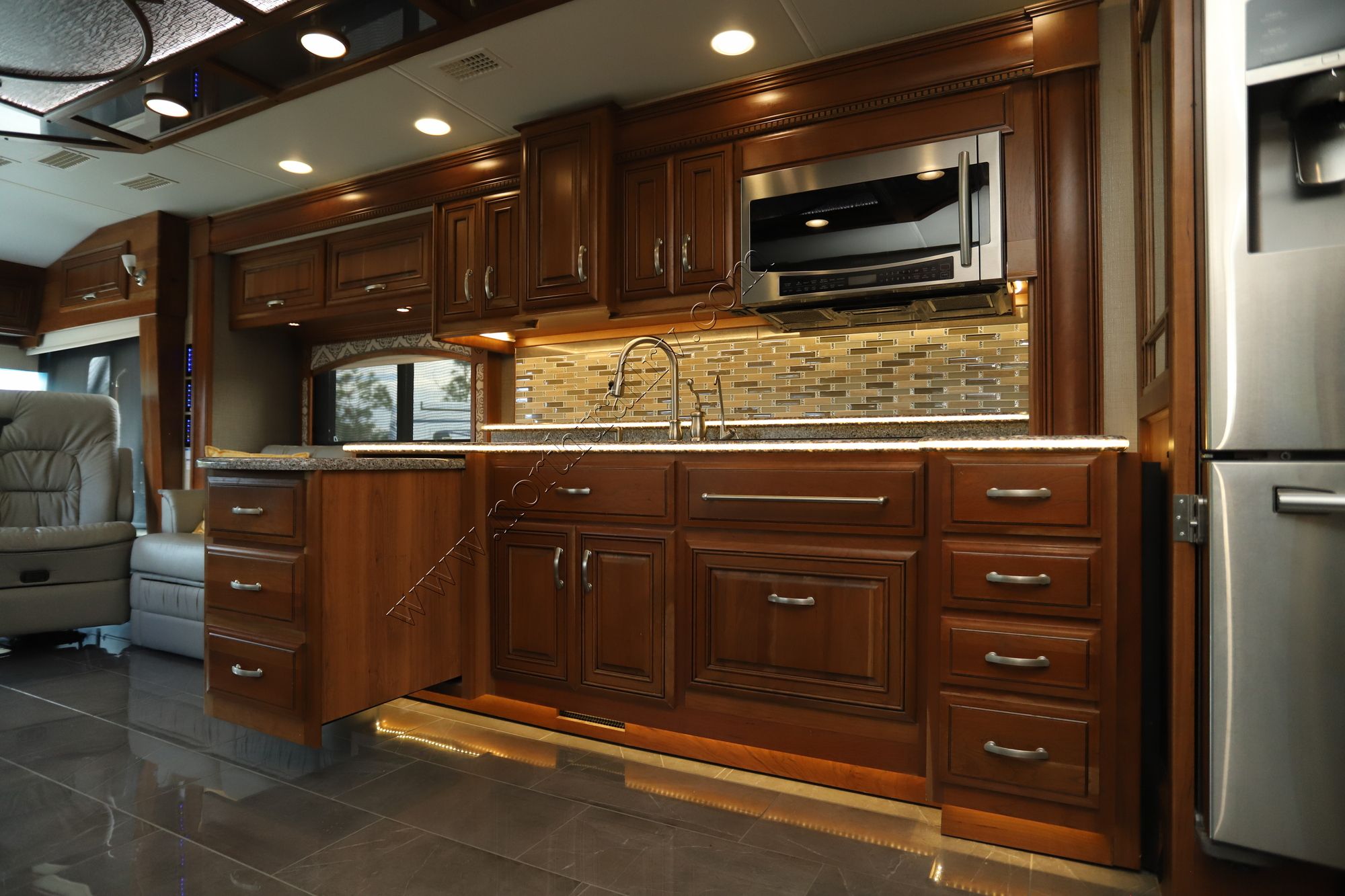 Used 2016 Entegra Anthem 44DLQ Class A  For Sale
