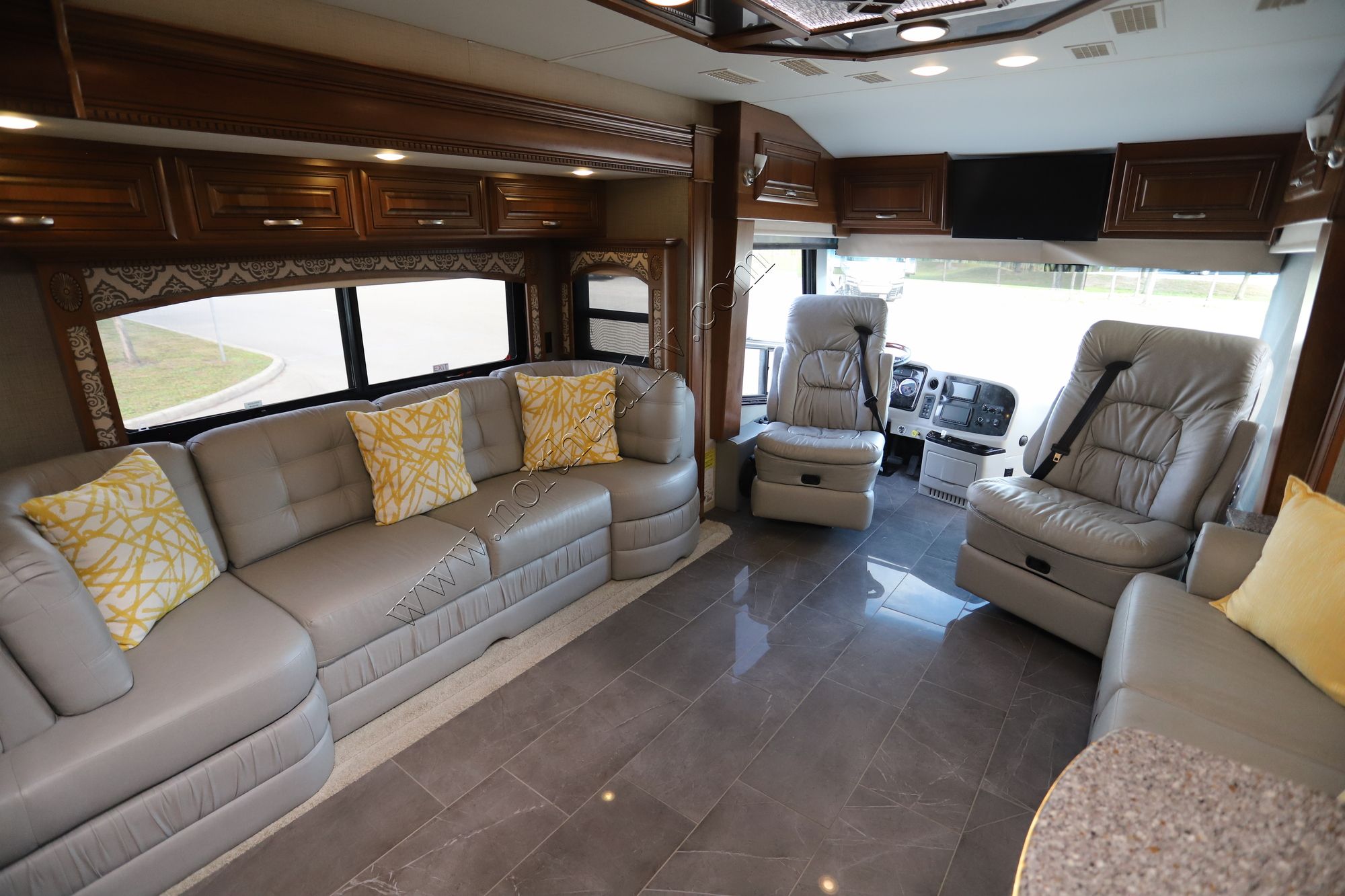 Used 2016 Entegra Anthem 44DLQ Class A  For Sale