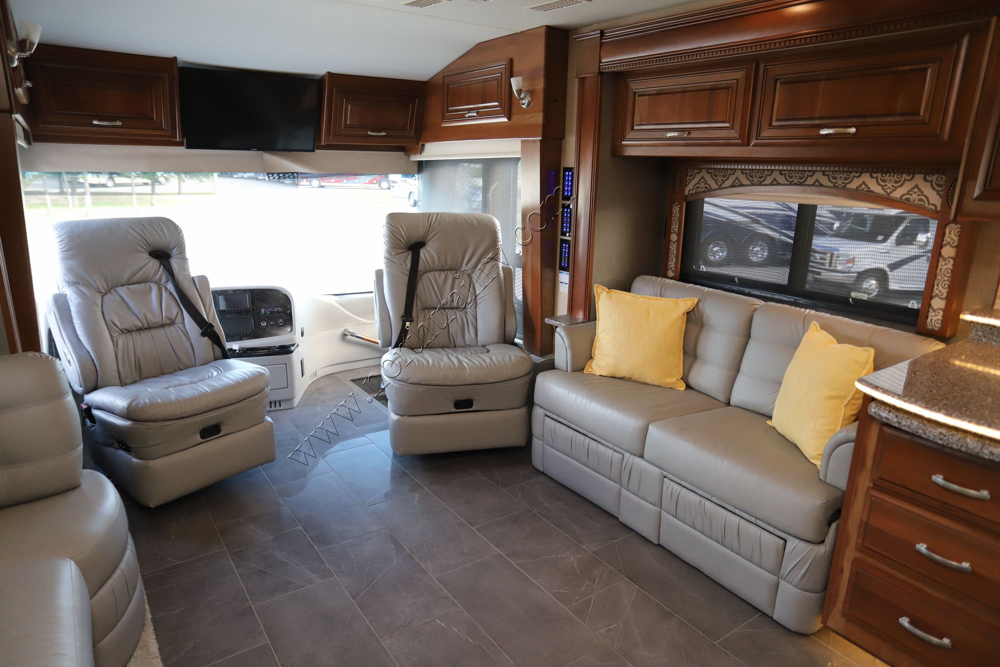 Used 2016 Entegra Anthem 44DLQ Class A  For Sale