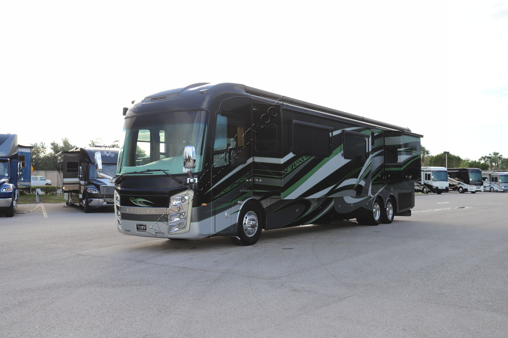 Used 2016 Entegra Anthem 44DLQ Class A  For Sale