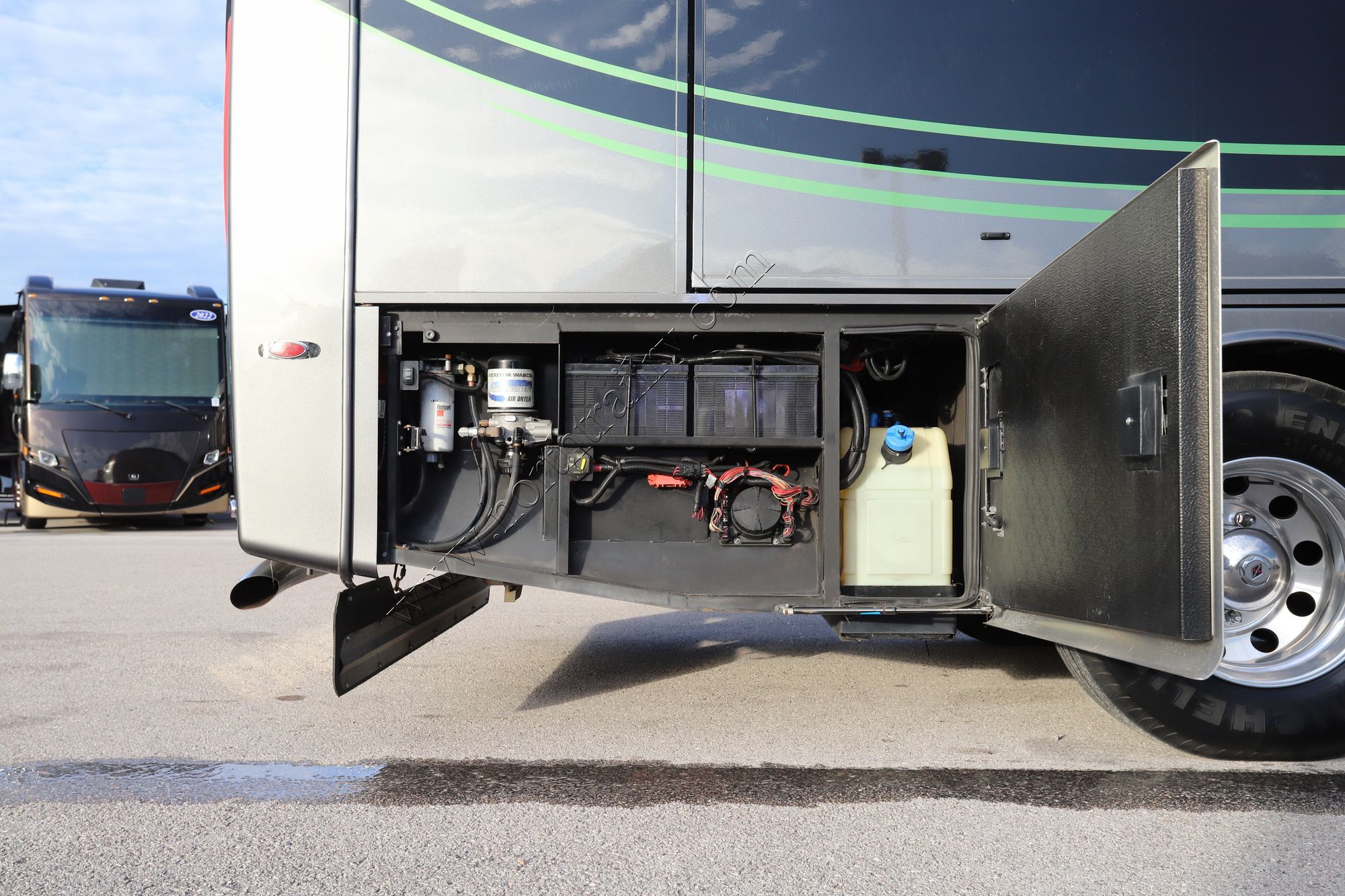 Used 2016 Entegra Anthem 44DLQ Class A  For Sale