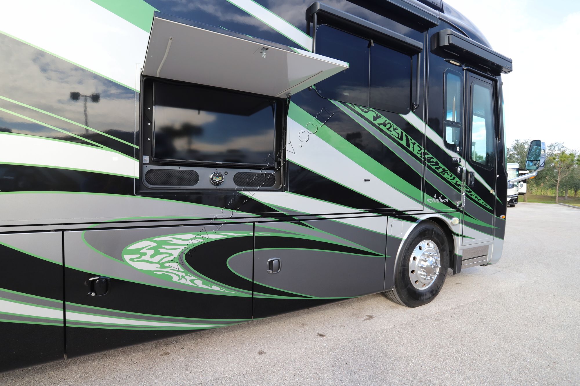 Used 2016 Entegra Anthem 44DLQ Class A  For Sale