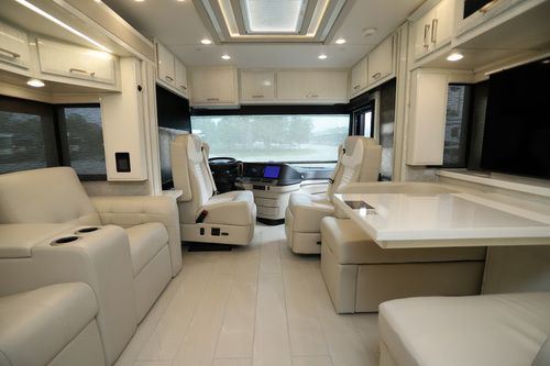 2023 Newmar New Aire 3547