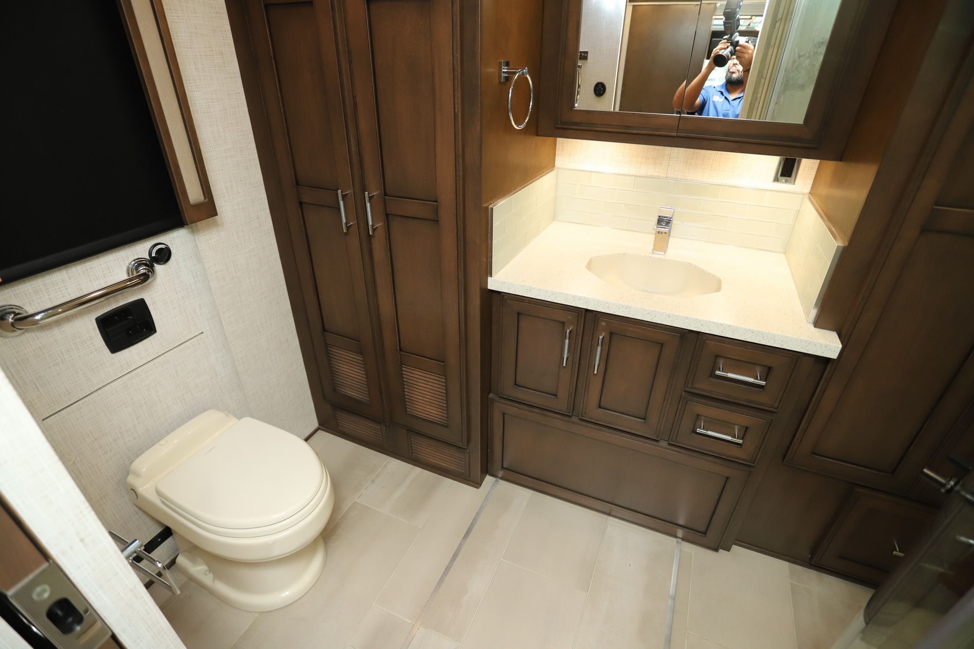 Used 2021 Newmar Ventana 4037 Class A  For Sale