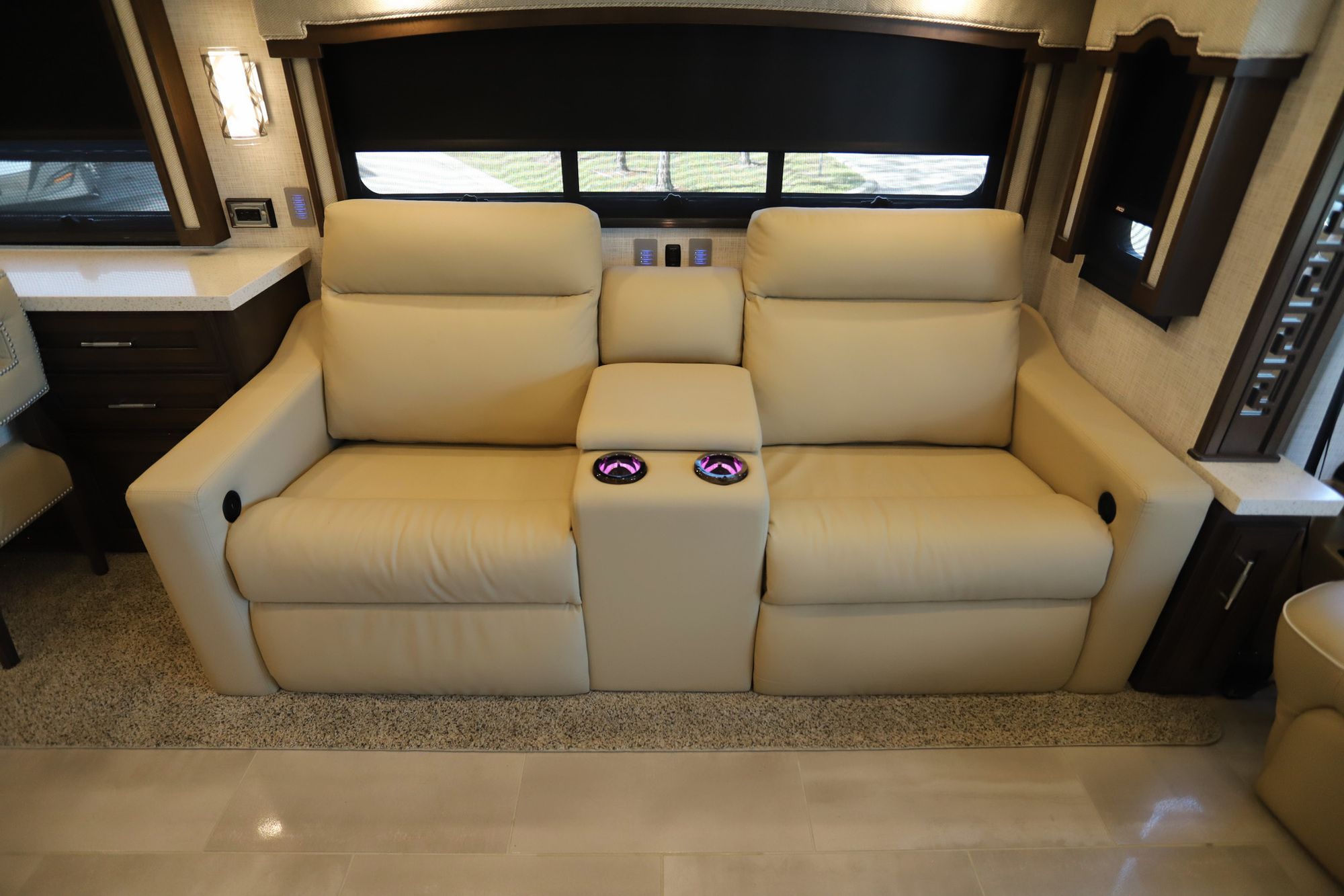 Used 2021 Newmar Ventana 4037 Class A  For Sale
