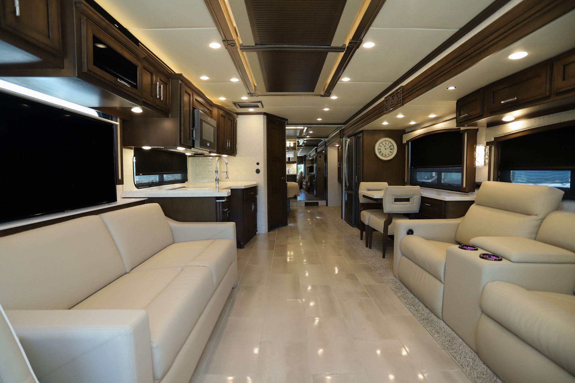 Used 2021 Newmar Ventana 4037 Class A  For Sale