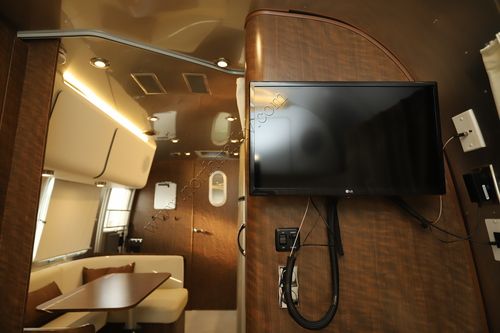 2020 Airstream Globetrotter 23FB Travel Trailer